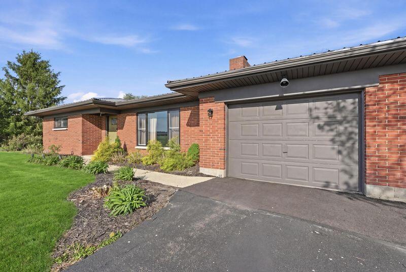 5406 Springfield Jamestown Road, Springfield, Ohio 45502