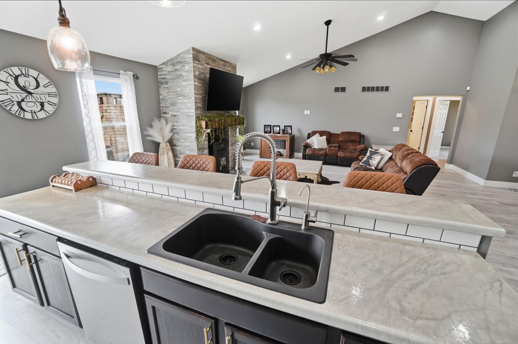 16120 Waynesfield Road, Waynesfield, Ohio 45896