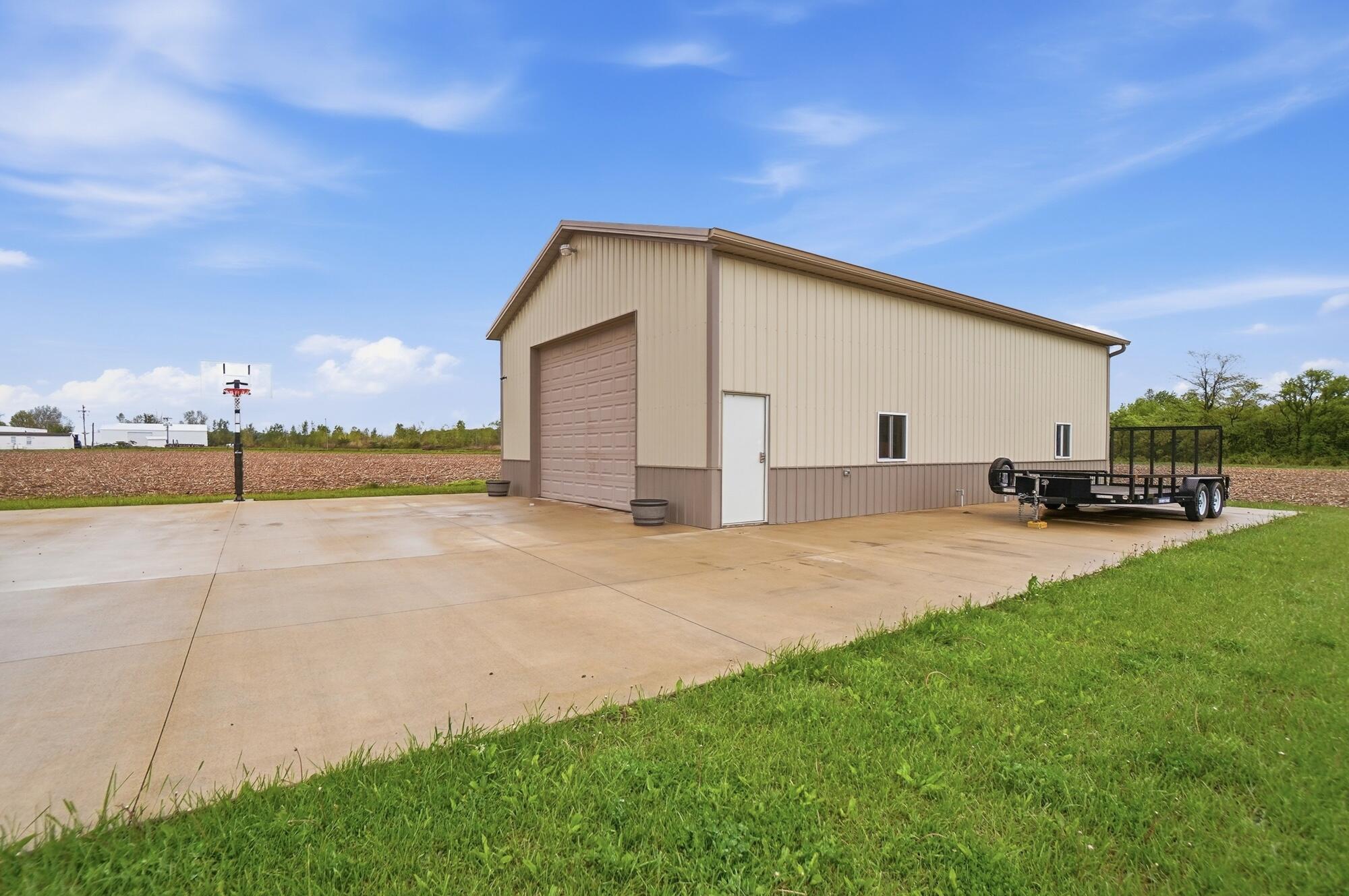 16120 Waynesfield Road, Waynesfield, Ohio 45896