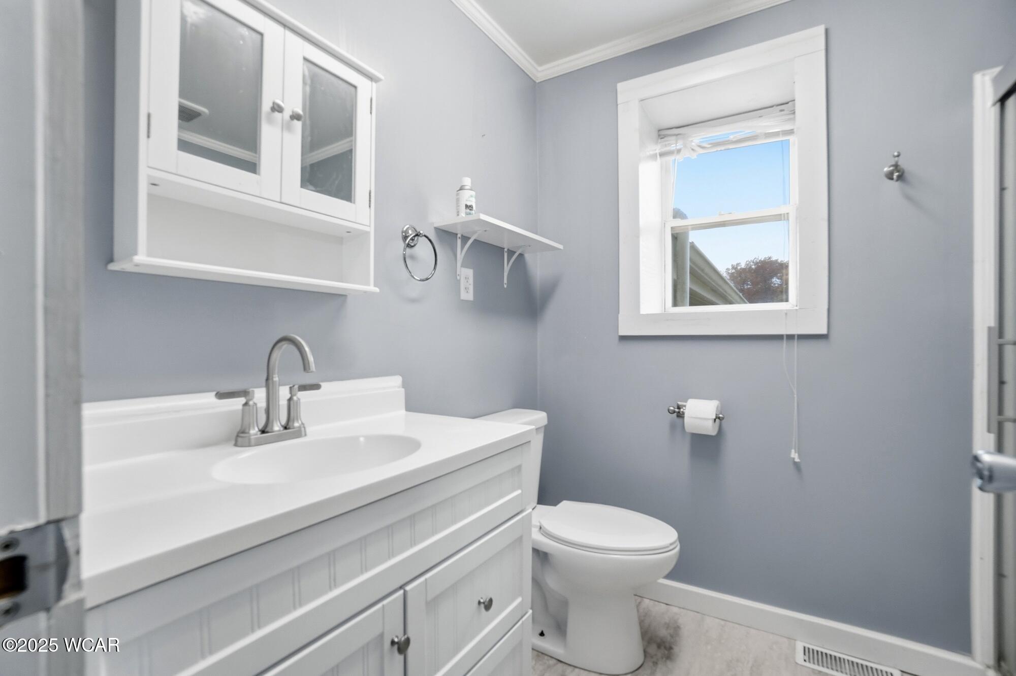 2327 Phillips Road, Harrod, Ohio