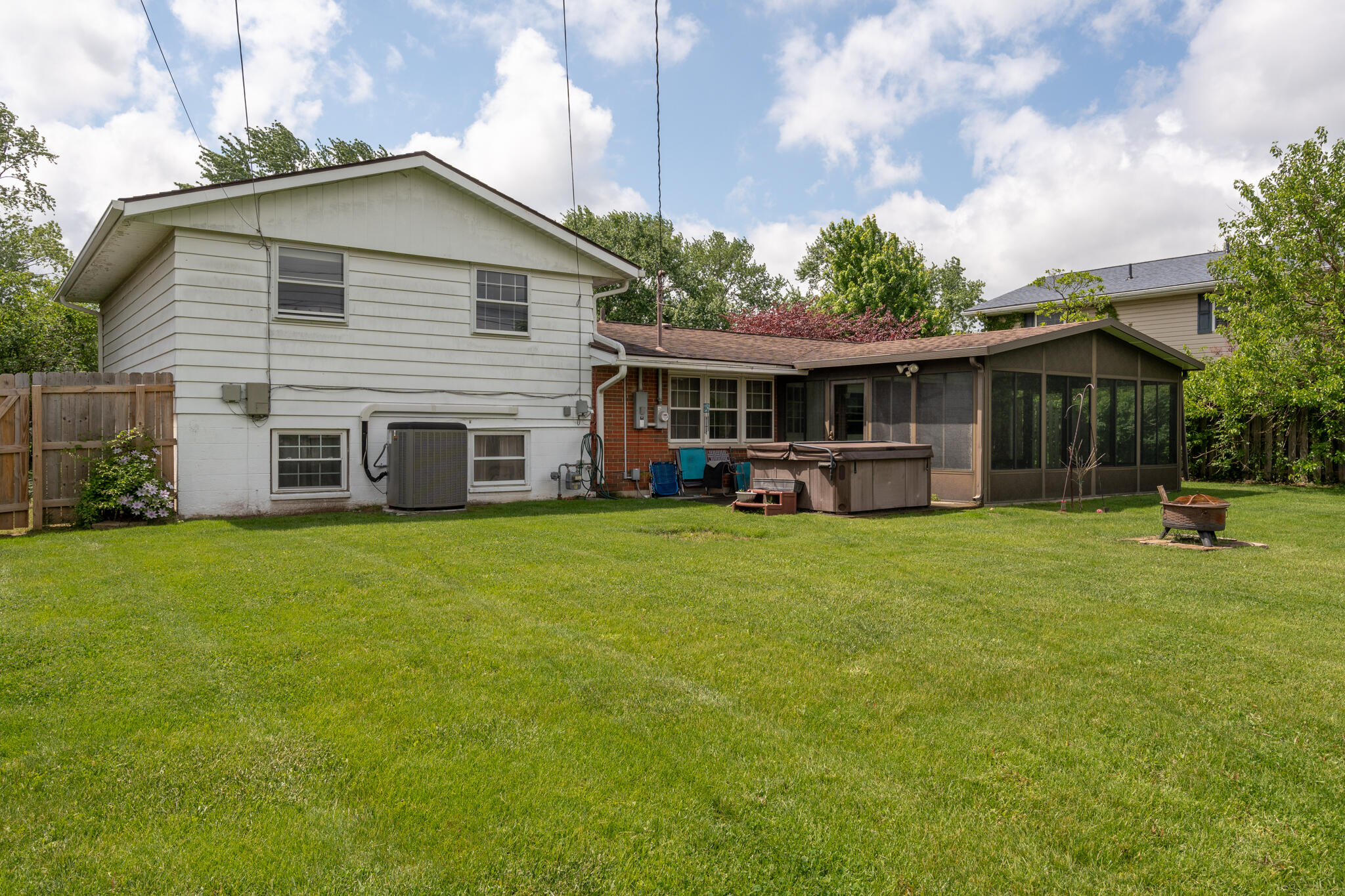 281 Fairway Drive, Fairborn, Ohio 45324