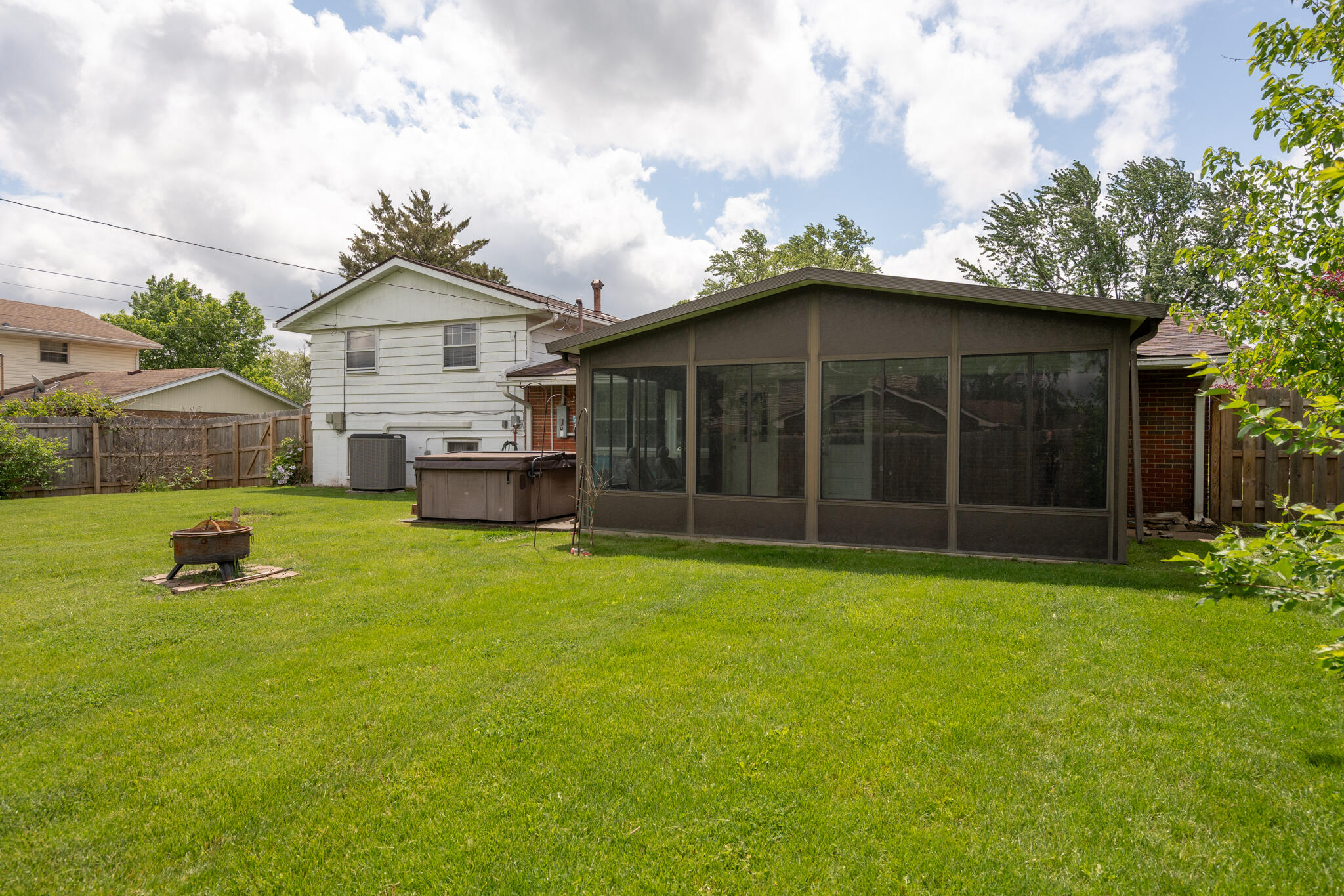 281 Fairway Drive, Fairborn, Ohio 45324