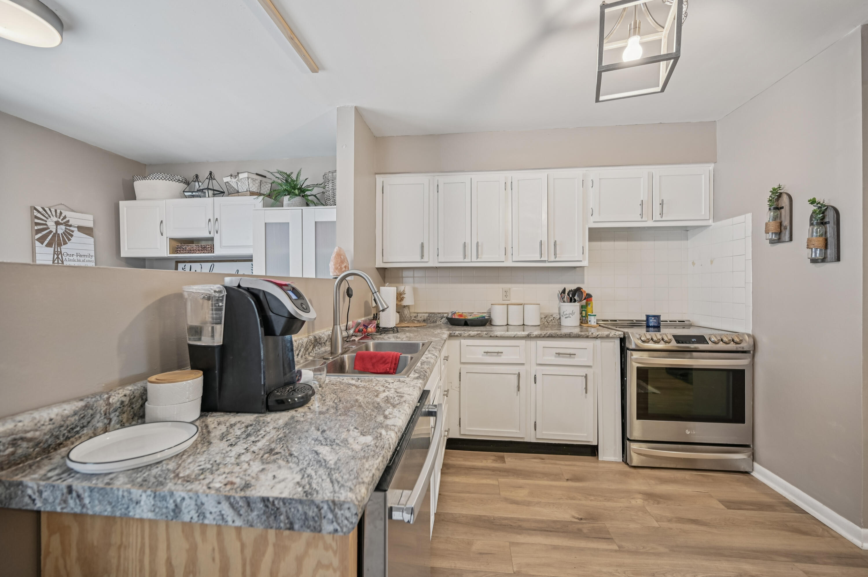 2076-2078 Stowe Drive, Springfield, Ohio 45505