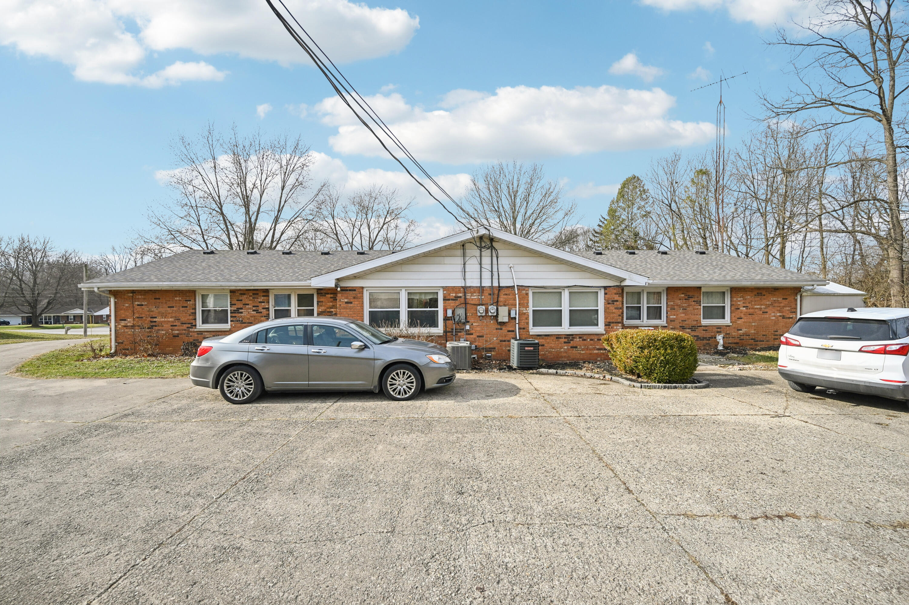 2076-2078 Stowe Drive, Springfield, Ohio 45505