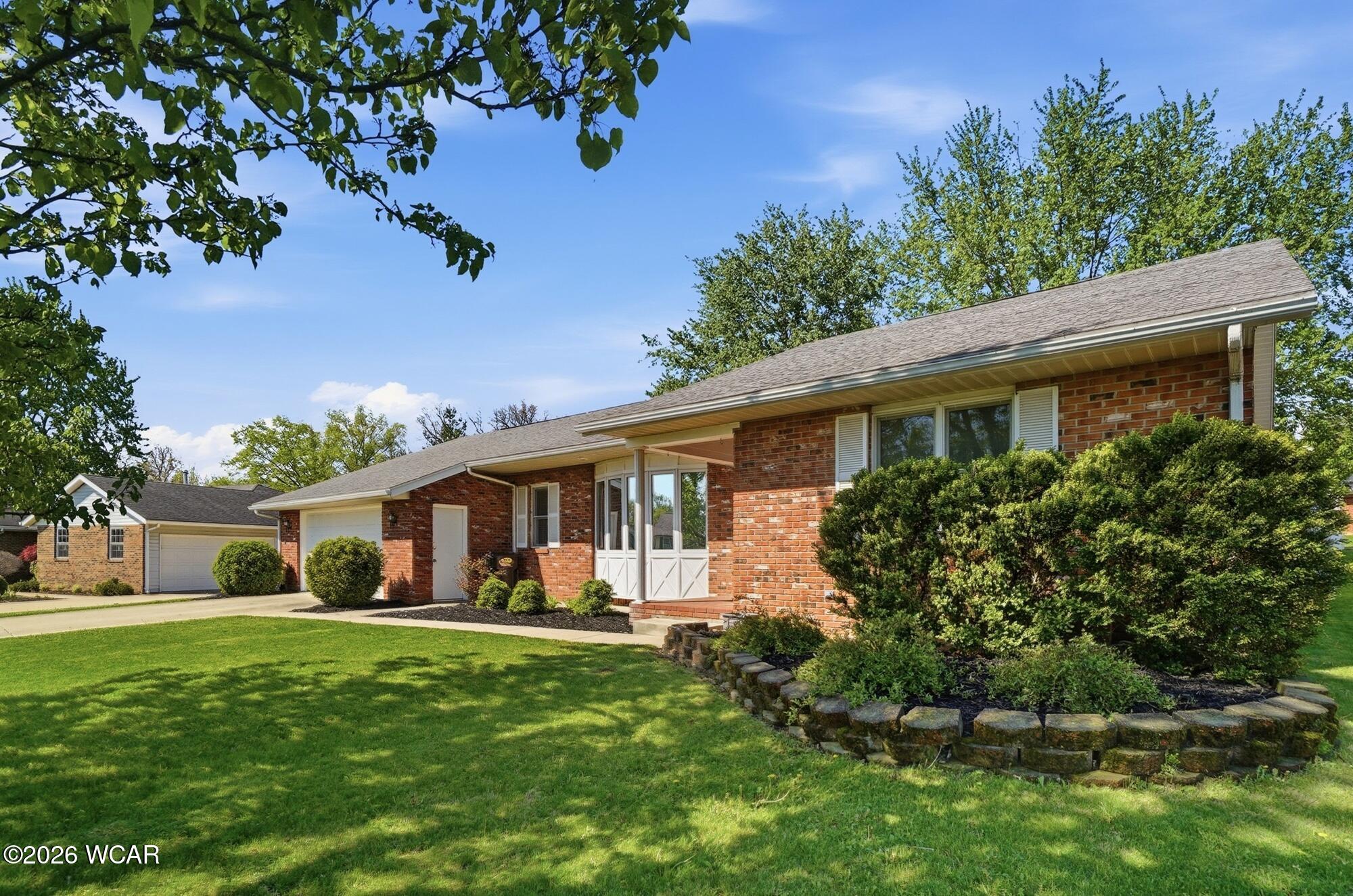 833 Glyncrest Drive, Wapakoneta, Ohio