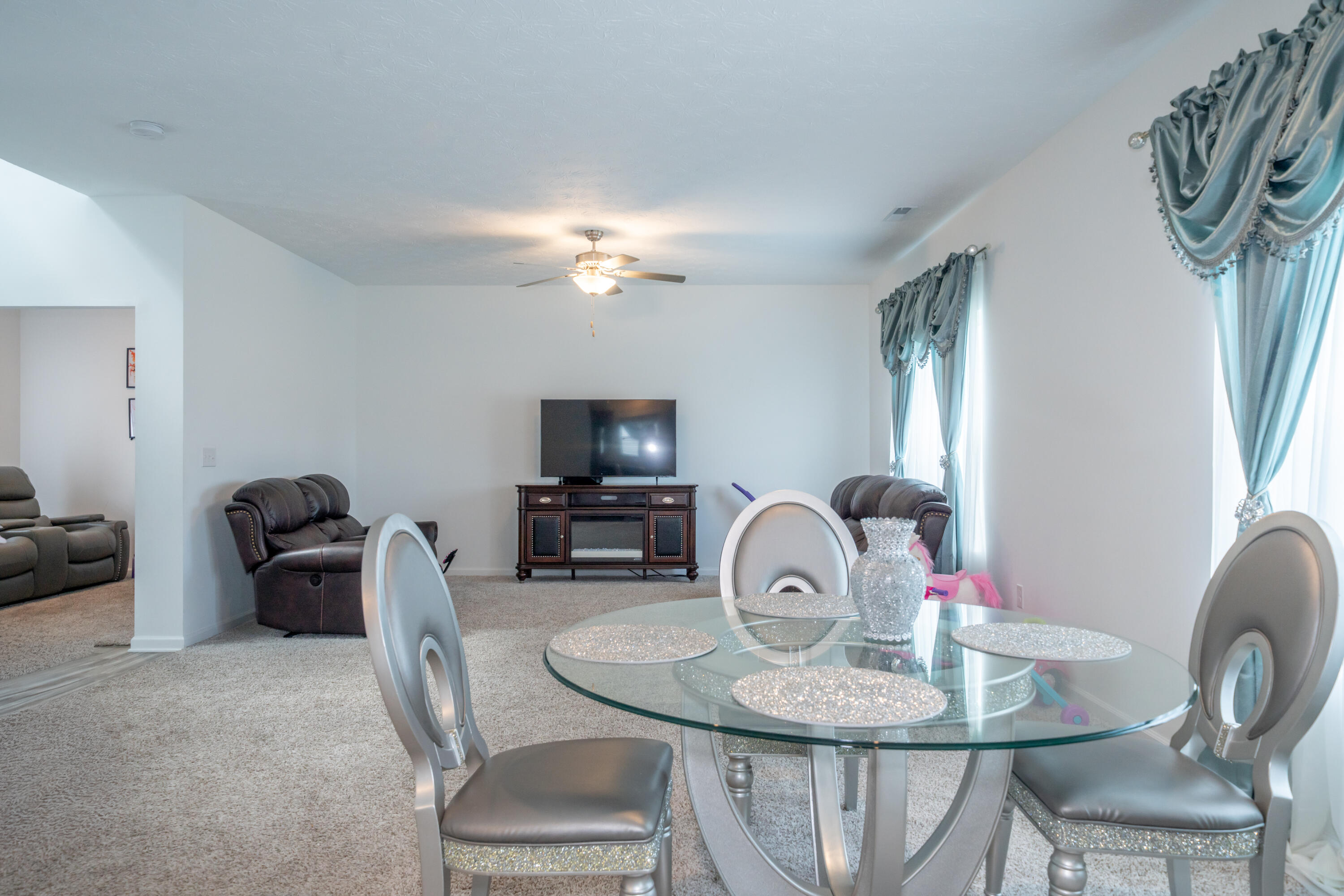 196 Riesling Drive, Englewood, Ohio 45322