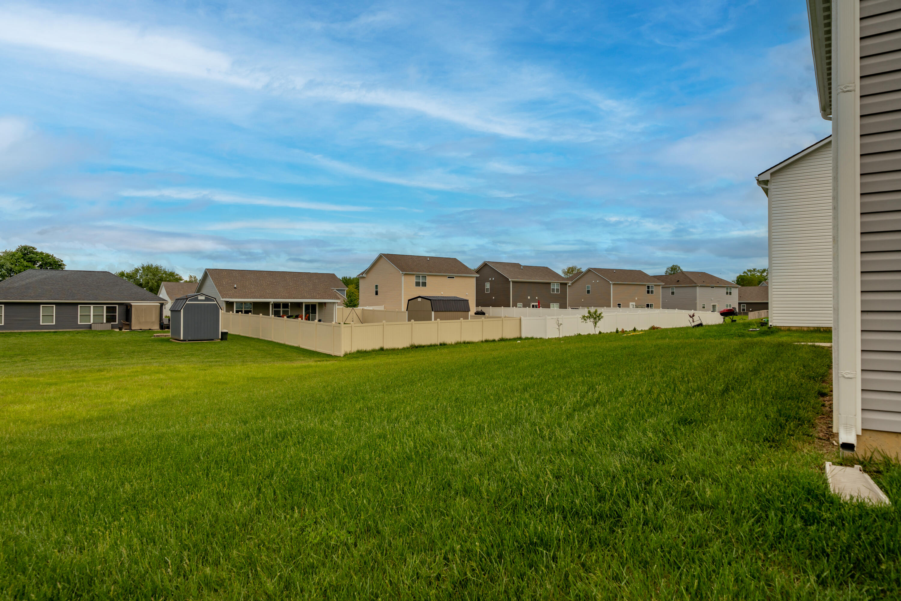 196 Riesling Drive, Englewood, Ohio 45322