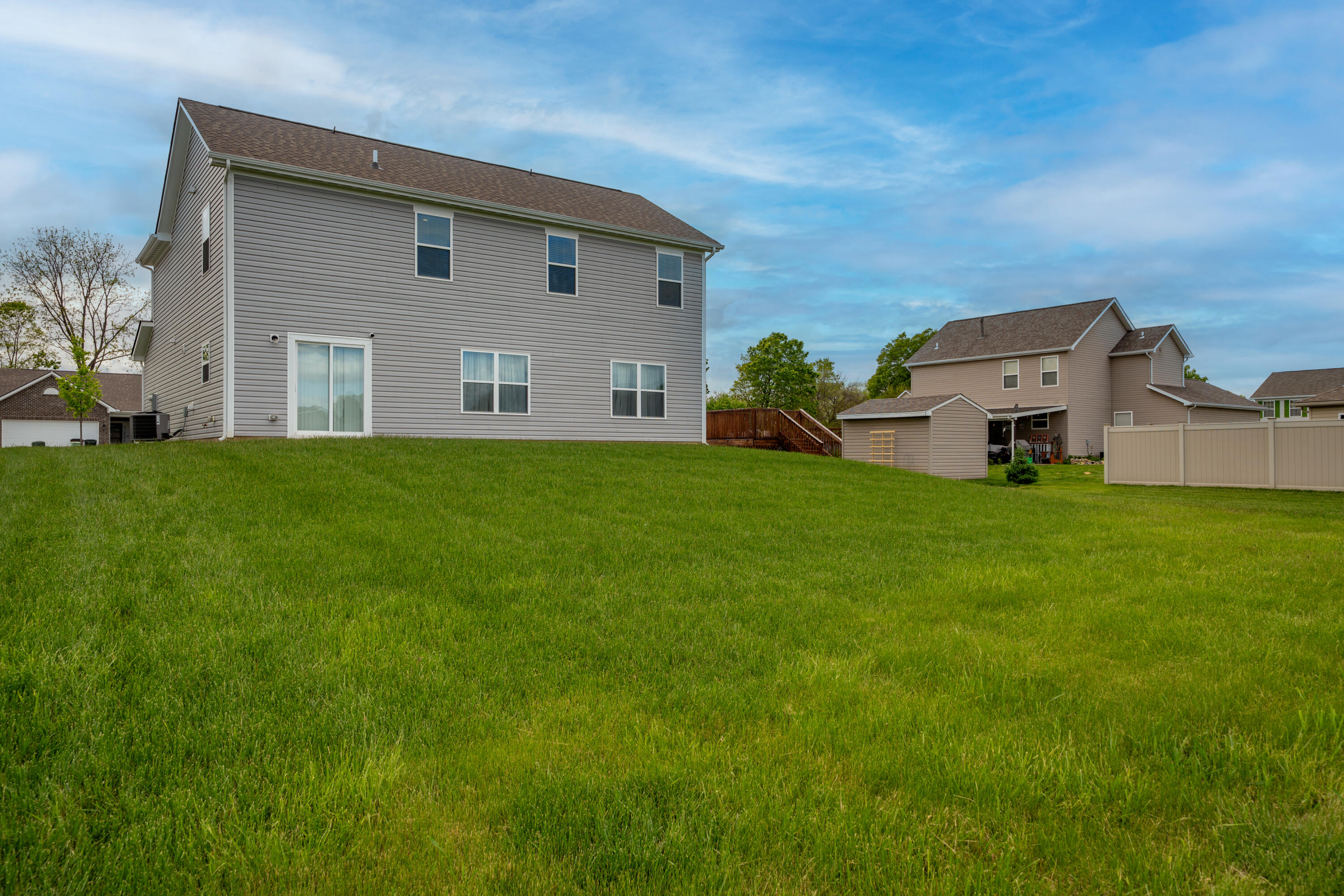 196 Riesling Drive, Englewood, Ohio 45322