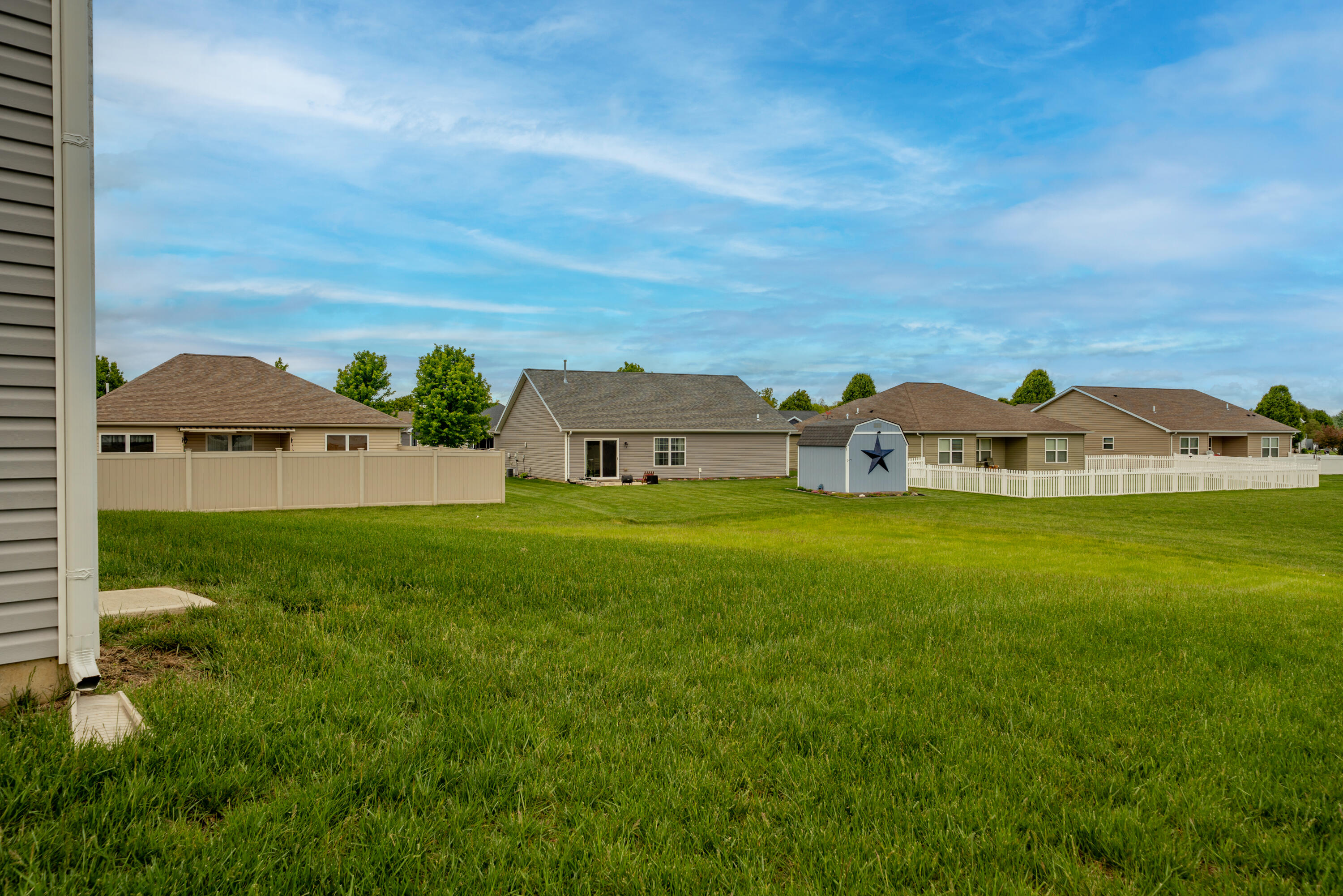 196 Riesling Drive, Englewood, Ohio 45322