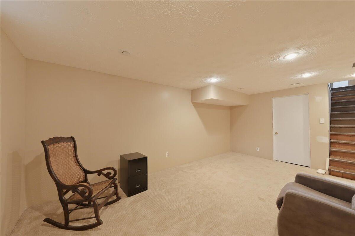 1612 Victory Drive, Springfield, Ohio 45505