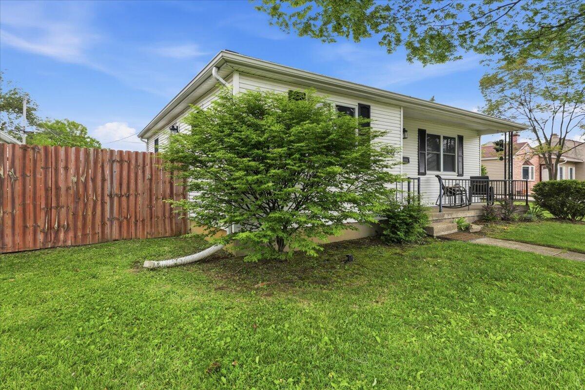1612 Victory Drive, Springfield, Ohio 45505