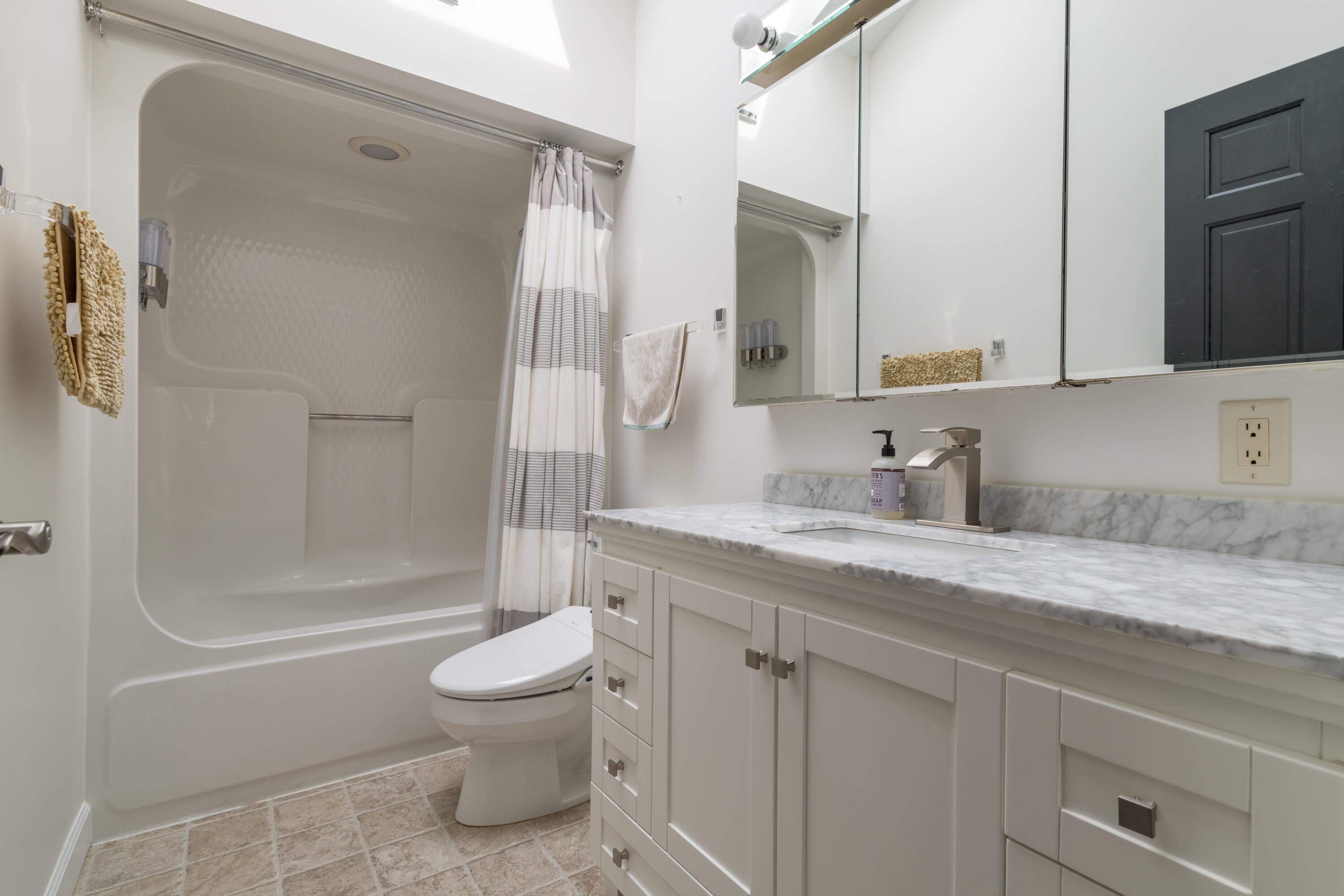 9072 Hickory Lane, Huntsville, Ohio 43324