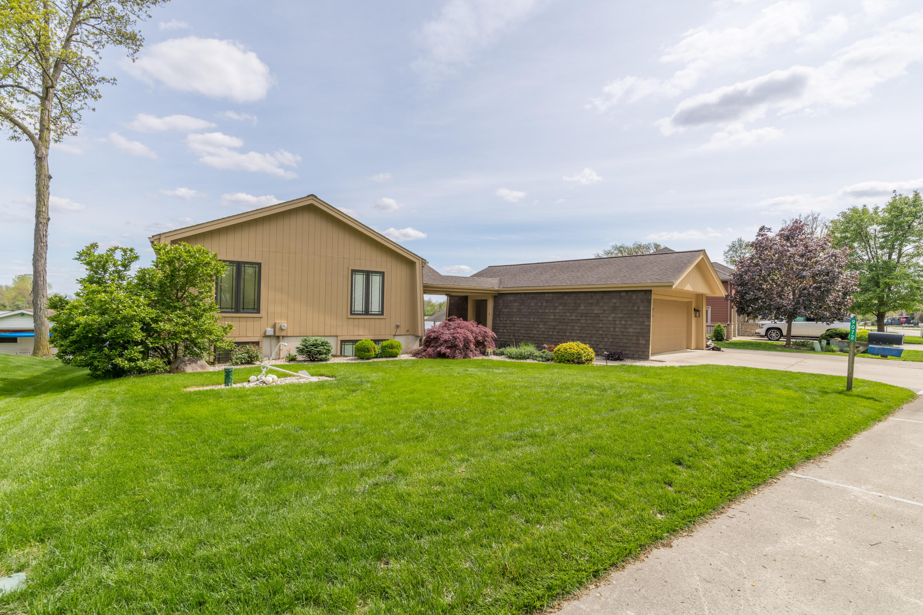 9072 Hickory Lane, Huntsville, Ohio 43324