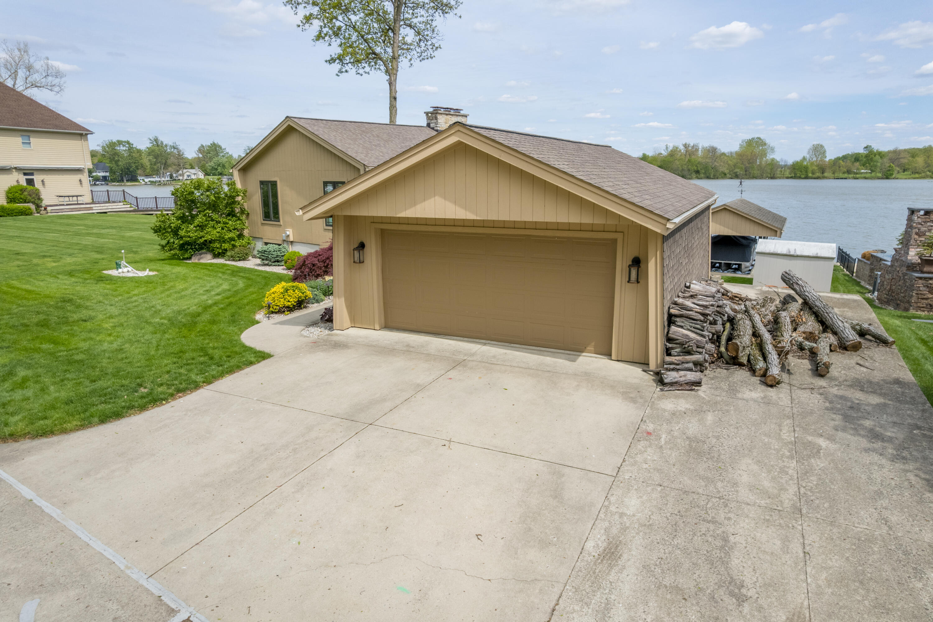 9072 Hickory Lane, Huntsville, Ohio 43324