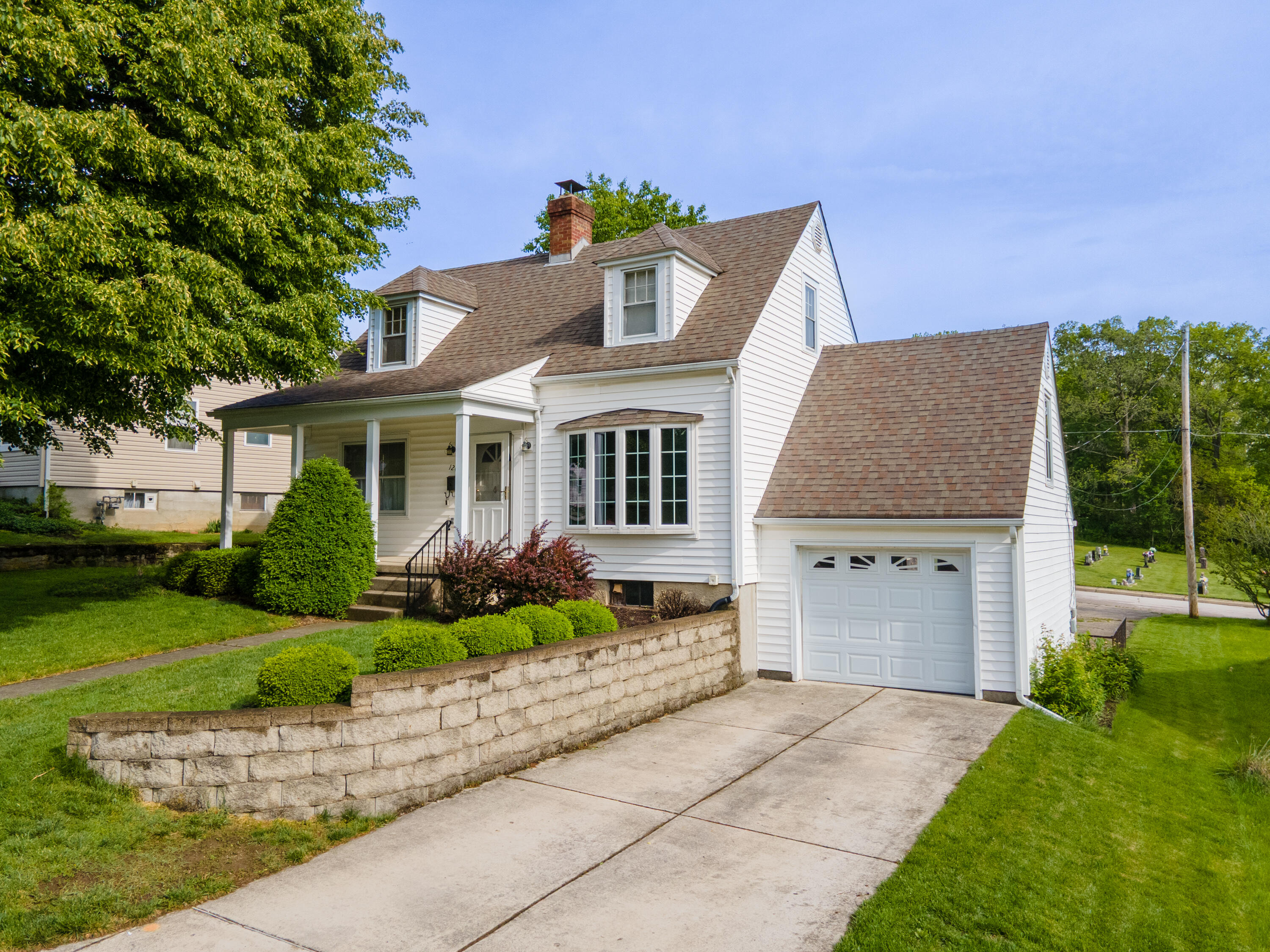 126 Parkwood Drive, West Milton, Ohio 45383
