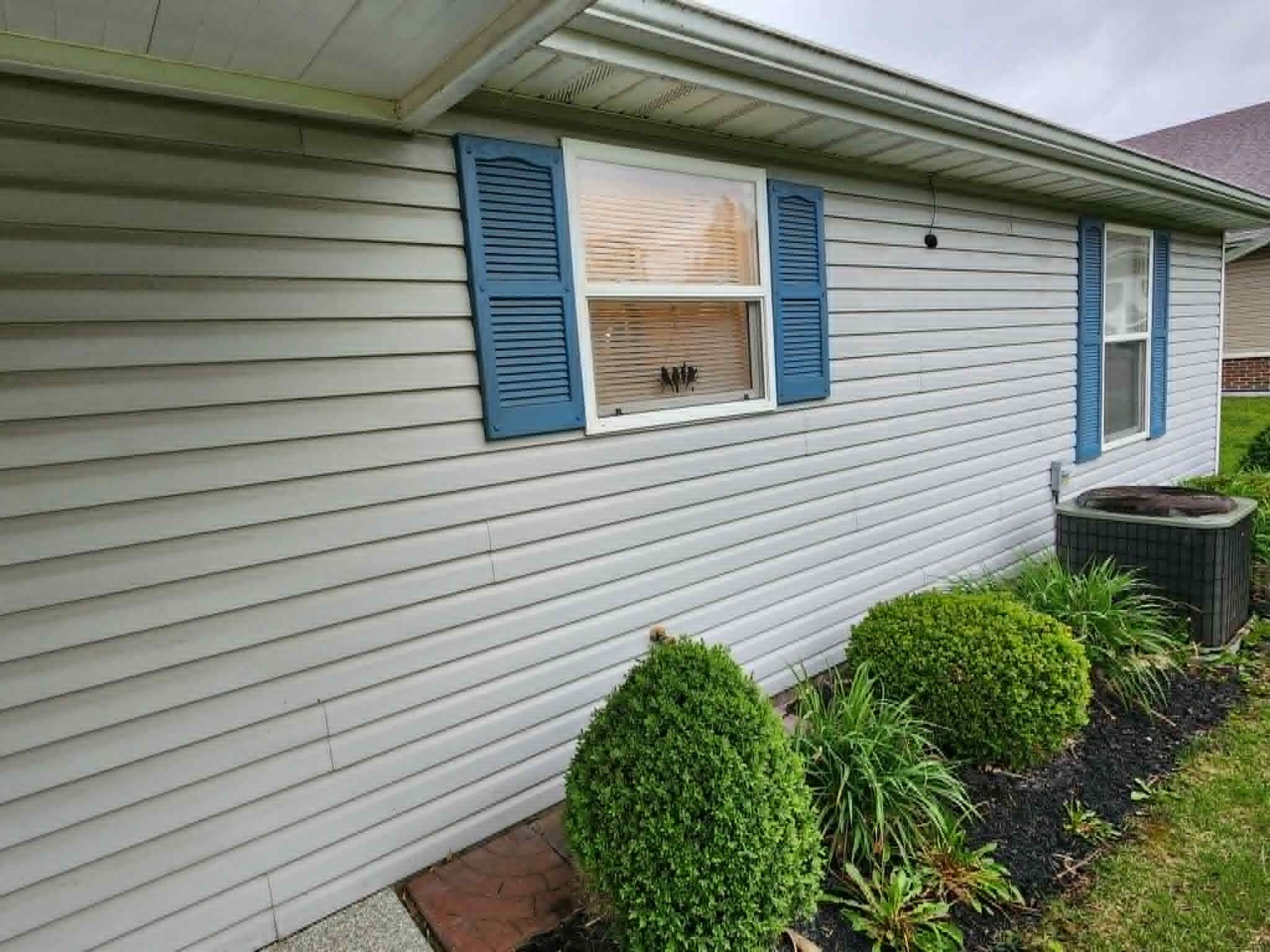 702 Fenview Drive, New Carlisle, Ohio 45344