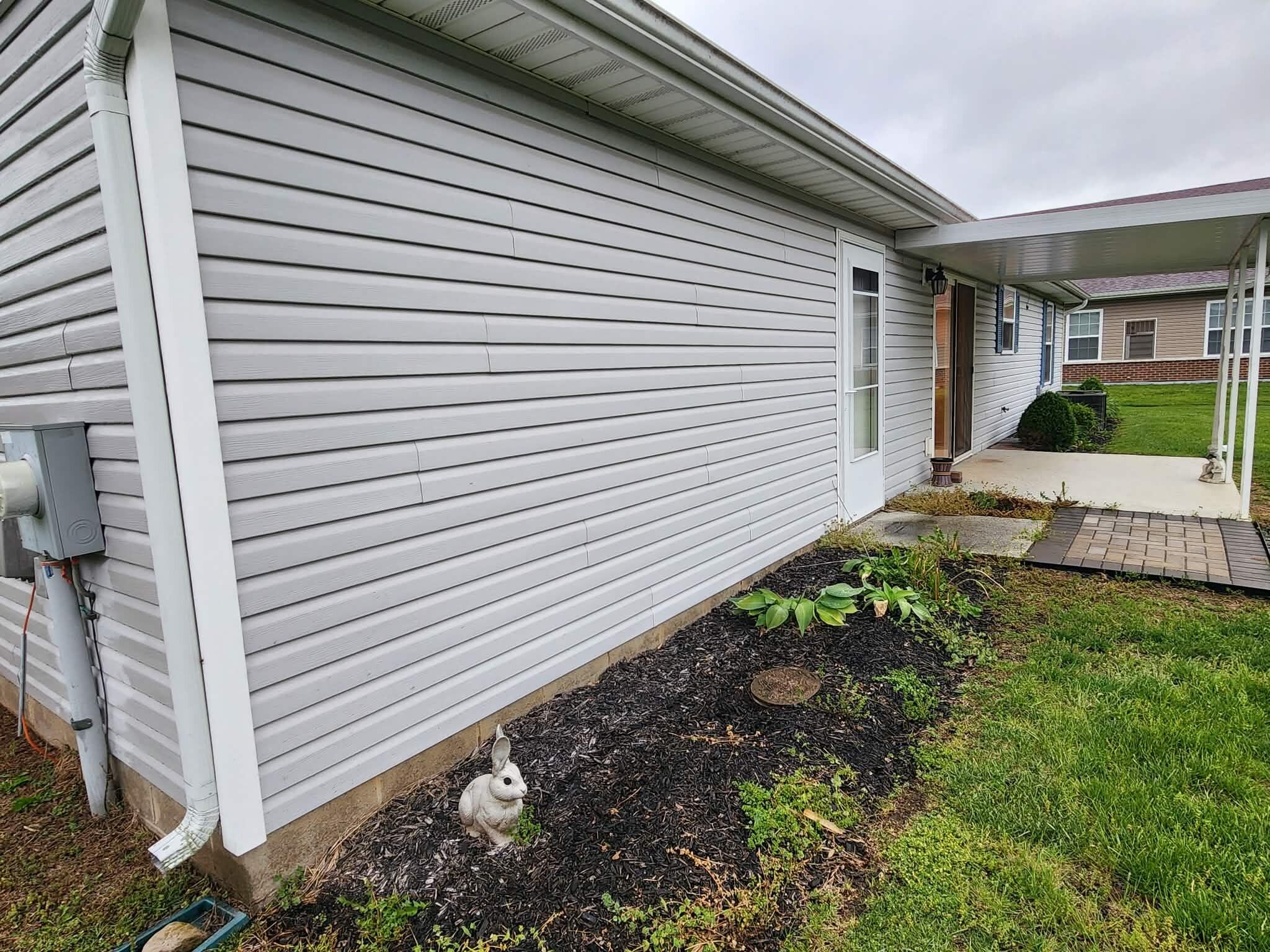 702 Fenview Drive, New Carlisle, Ohio 45344