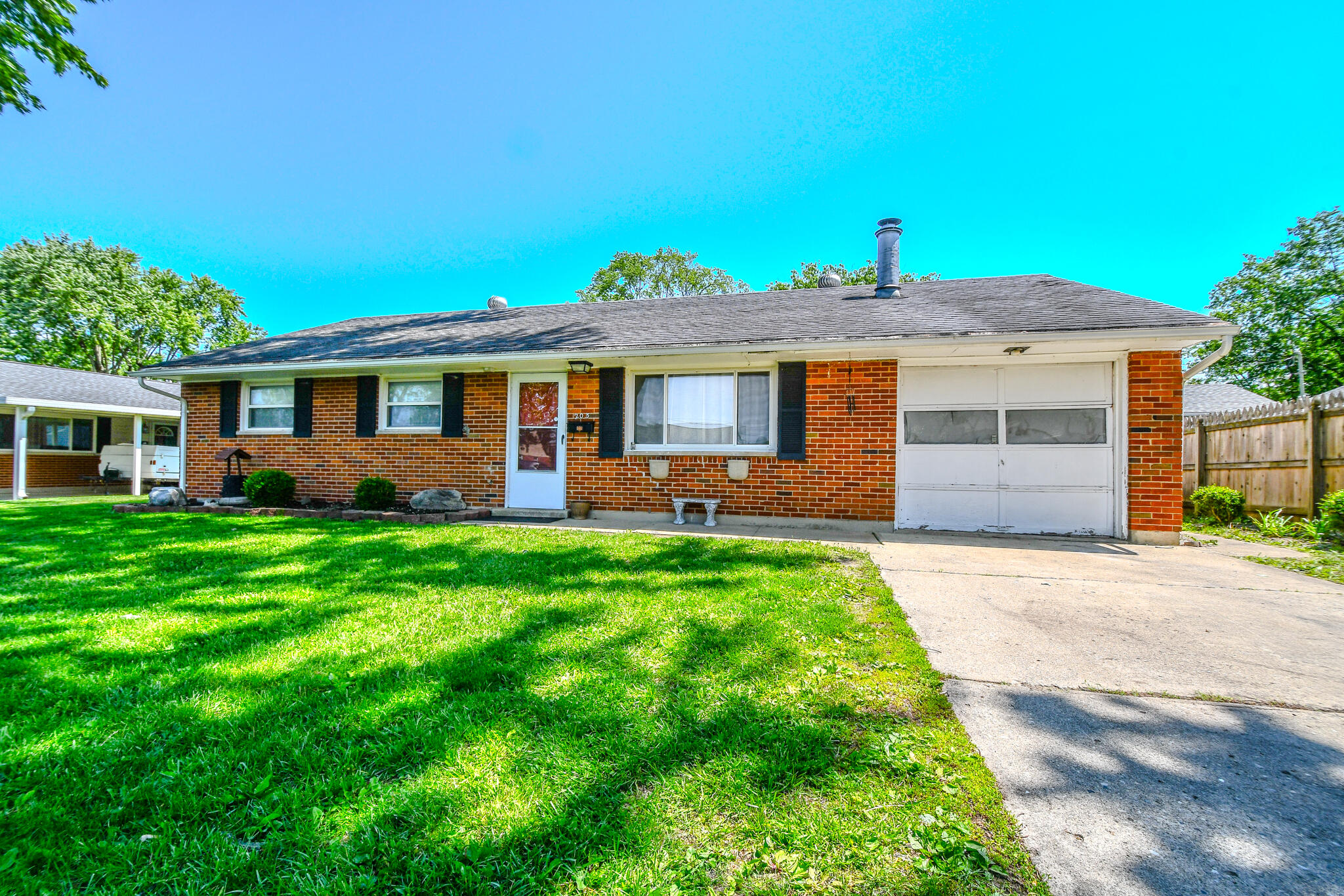 203 Boitnott Drive, Englewood, Ohio 45322