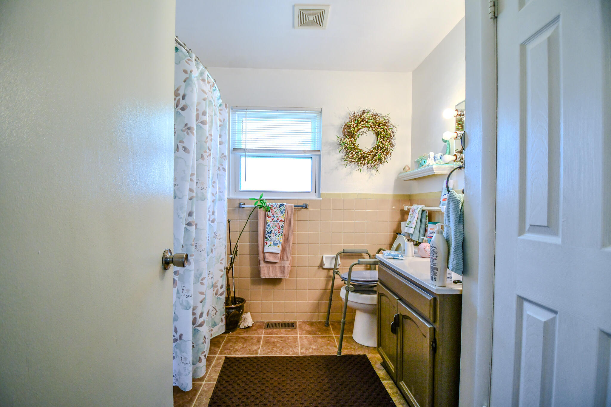 203 Boitnott Drive, Englewood, Ohio 45322