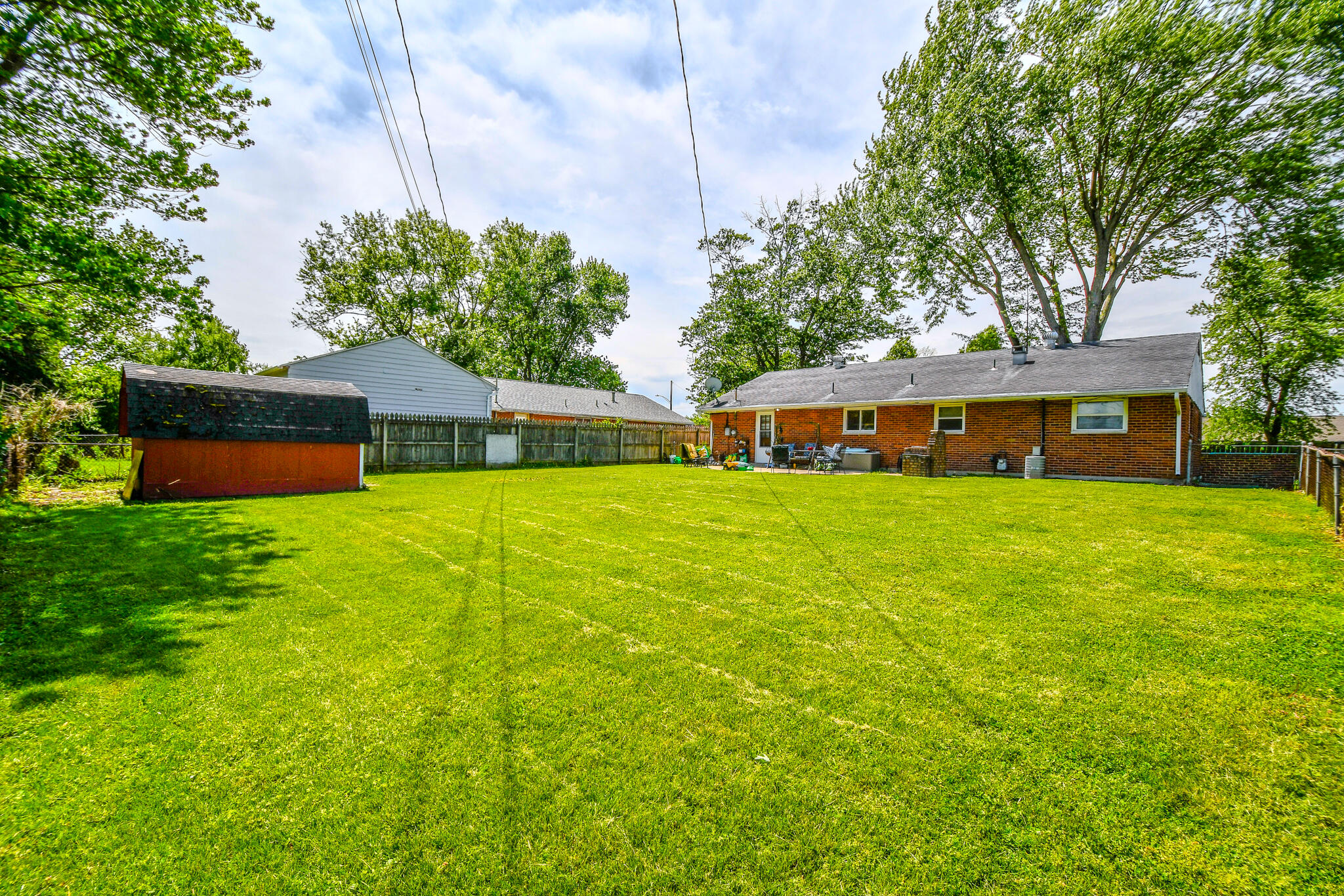 203 Boitnott Drive, Englewood, Ohio 45322