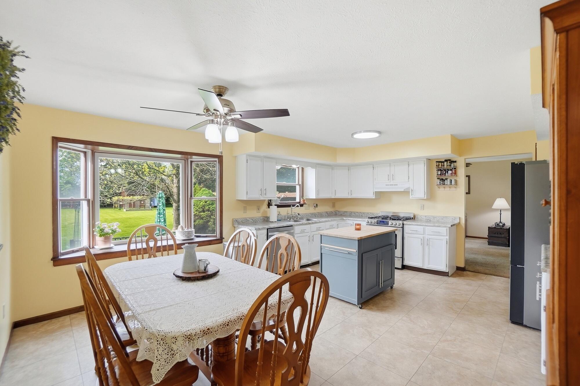 1589 Bending Tree Drive, New Carlisle, Ohio 45344