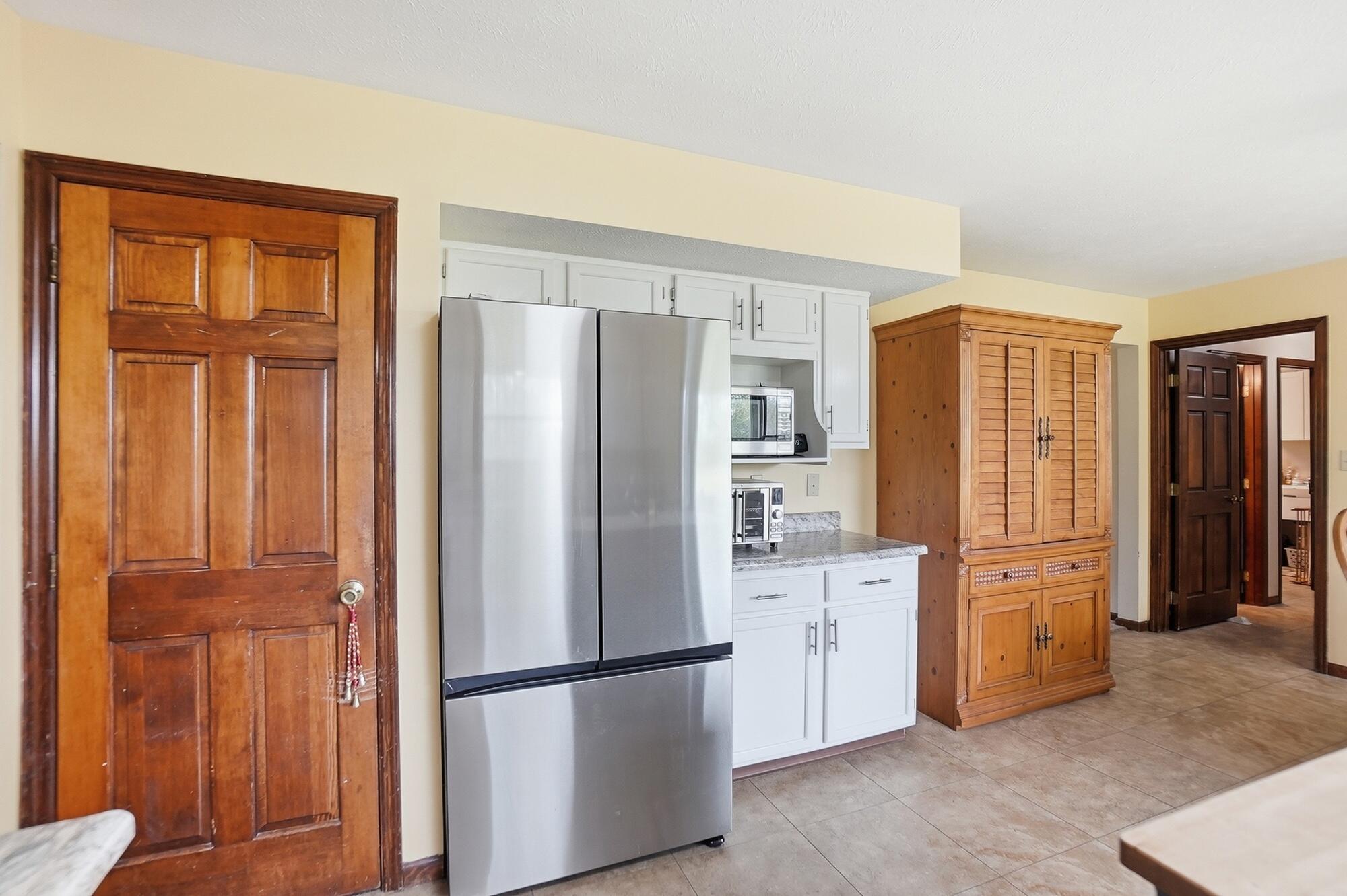 1589 Bending Tree Drive, New Carlisle, Ohio 45344