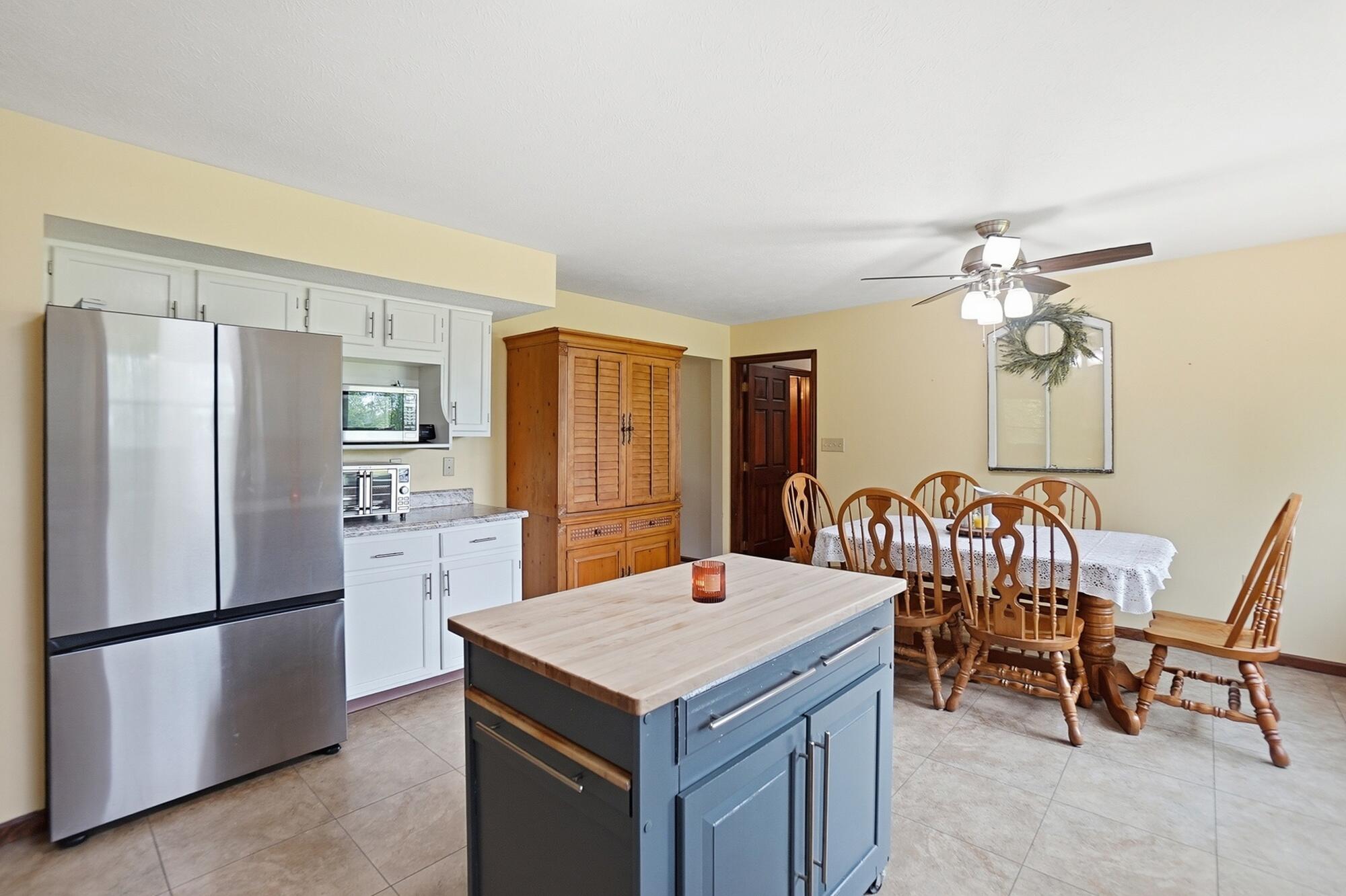 1589 Bending Tree Drive, New Carlisle, Ohio 45344