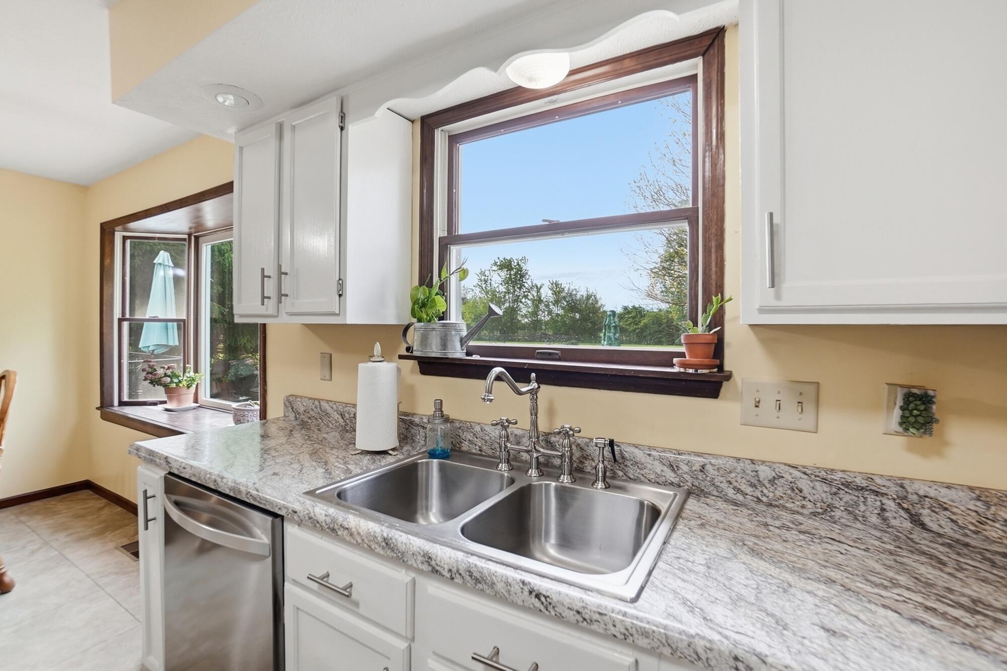 1589 Bending Tree Drive, New Carlisle, Ohio 45344
