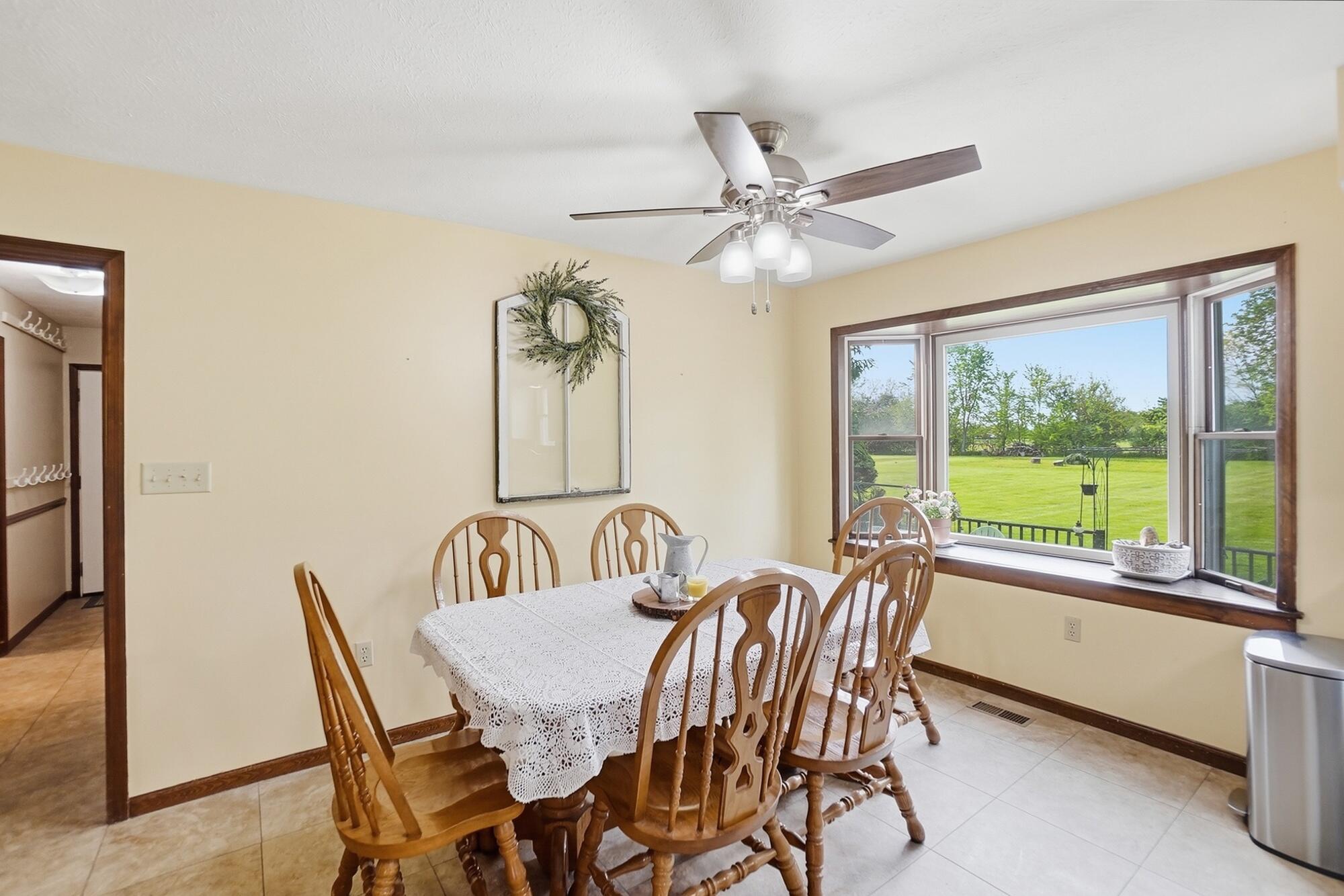 1589 Bending Tree Drive, New Carlisle, Ohio 45344