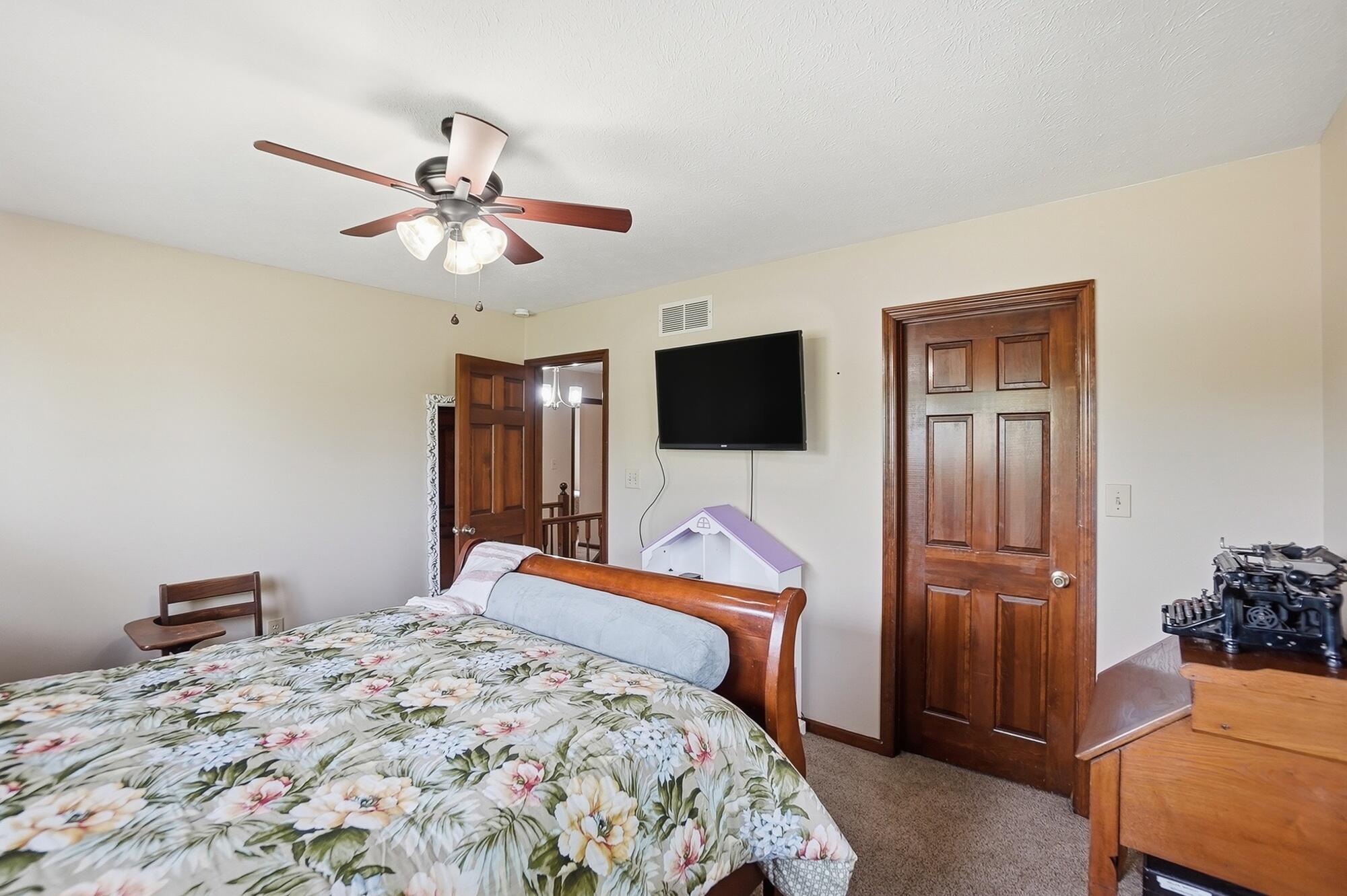 1589 Bending Tree Drive, New Carlisle, Ohio 45344