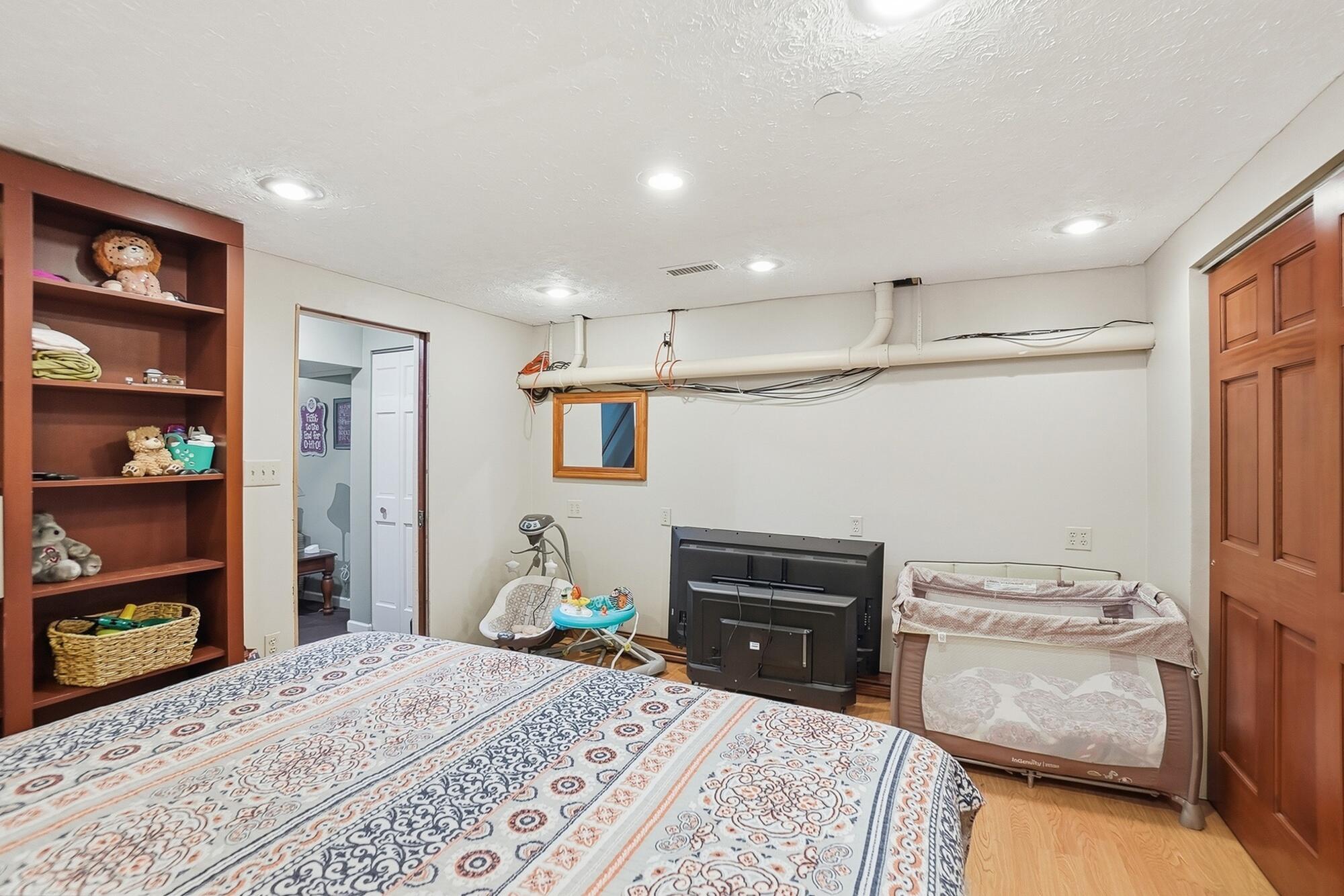 1589 Bending Tree Drive, New Carlisle, Ohio 45344