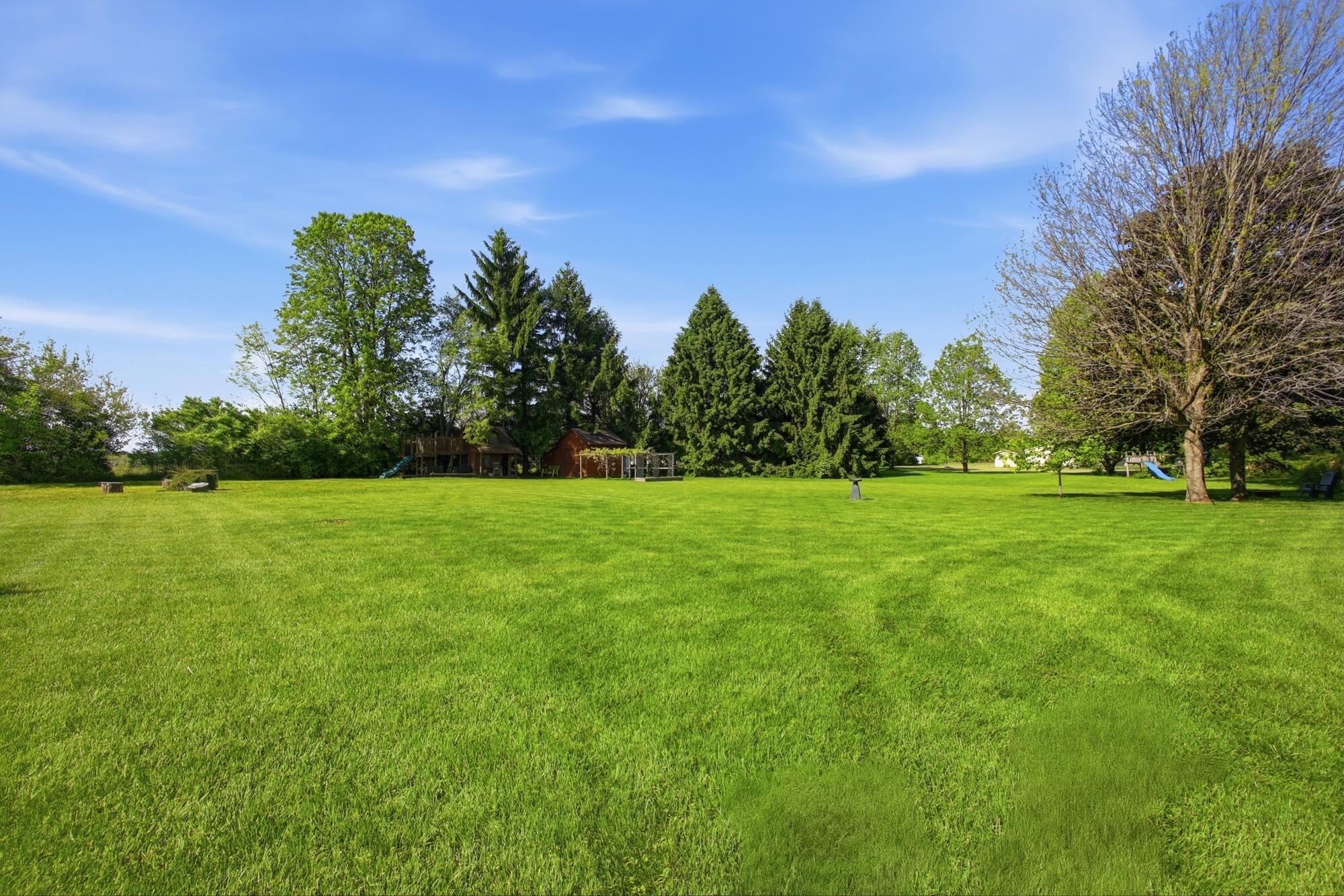 1589 Bending Tree Drive, New Carlisle, Ohio 45344