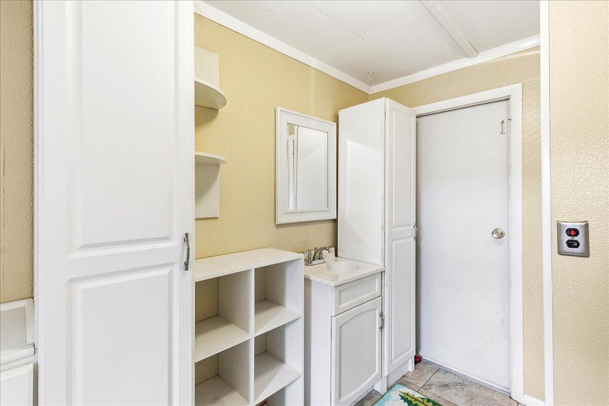 246 Orchard Island Drive, Russells Point, Ohio 43348