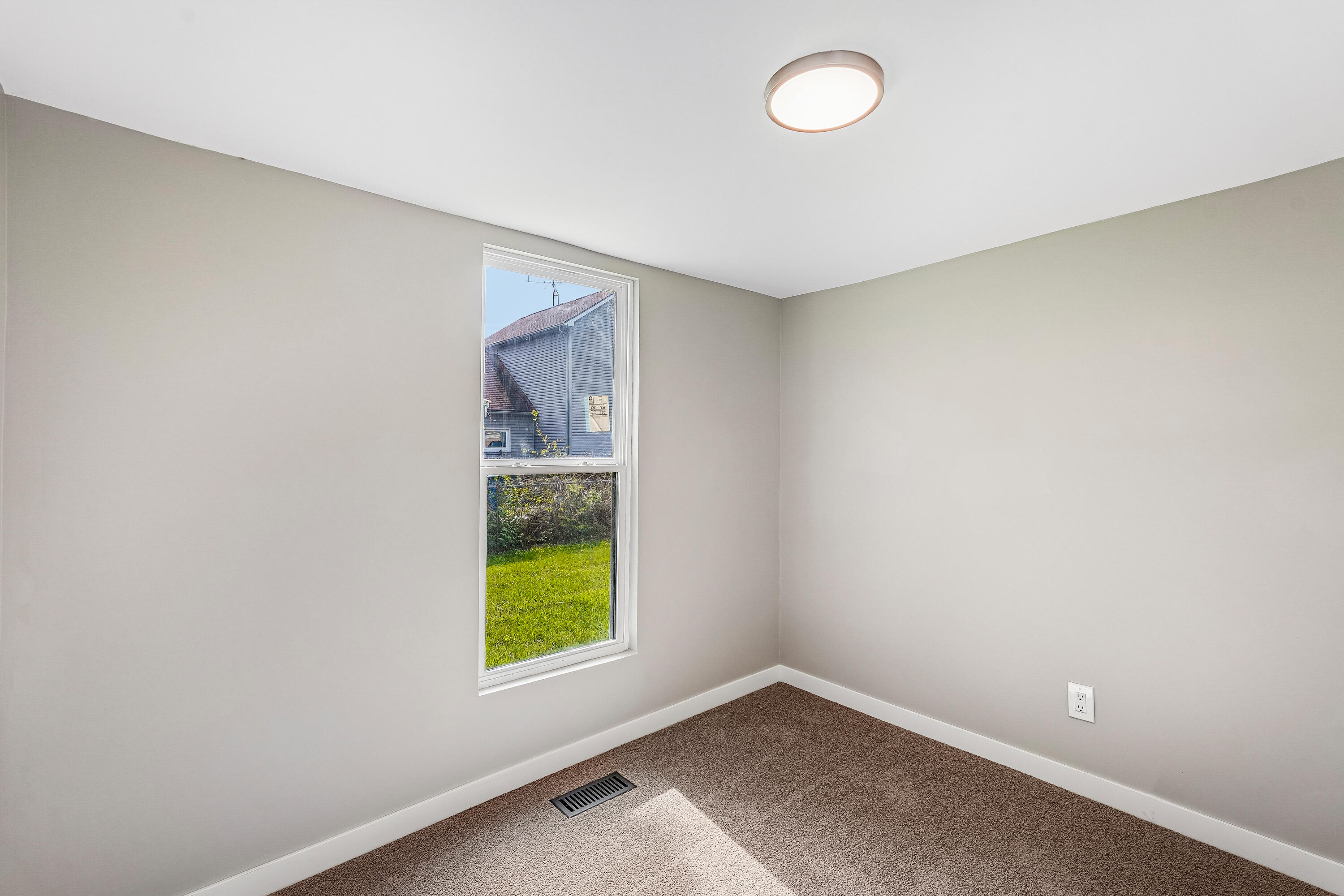 824 Columbus Avenue, Bellefontaine, Ohio 43311