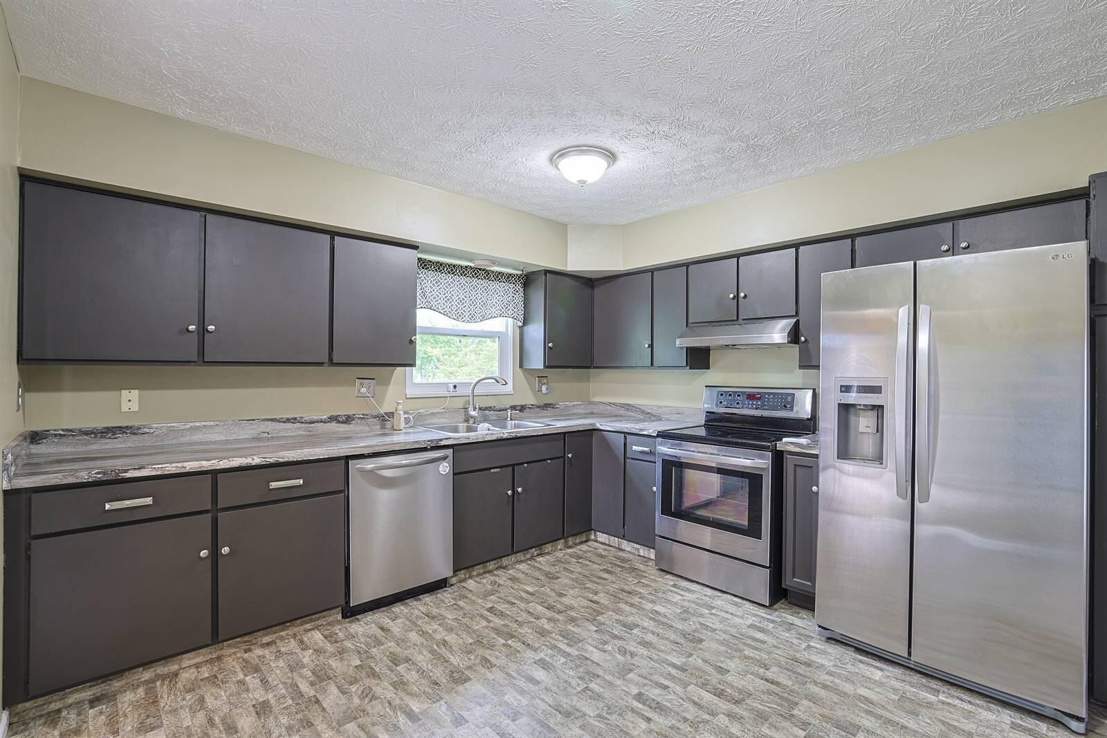 321 Allanhurst Avenue, Vandalia, Ohio 45377