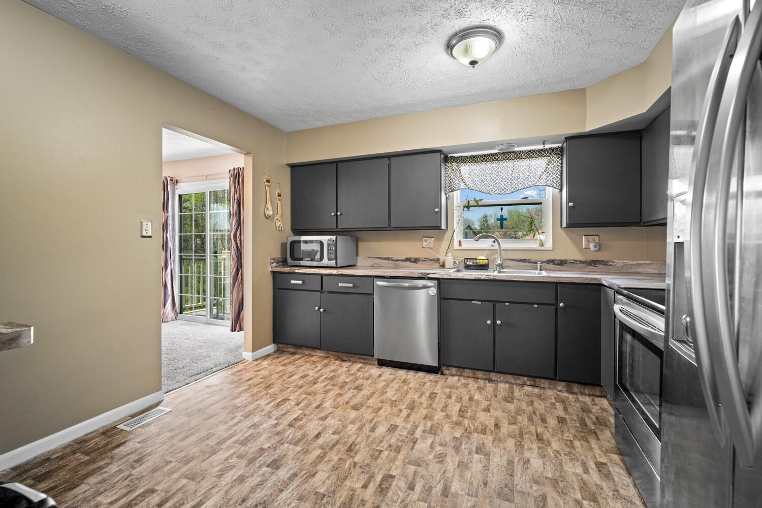 321 Allanhurst Avenue, Vandalia, Ohio 45377