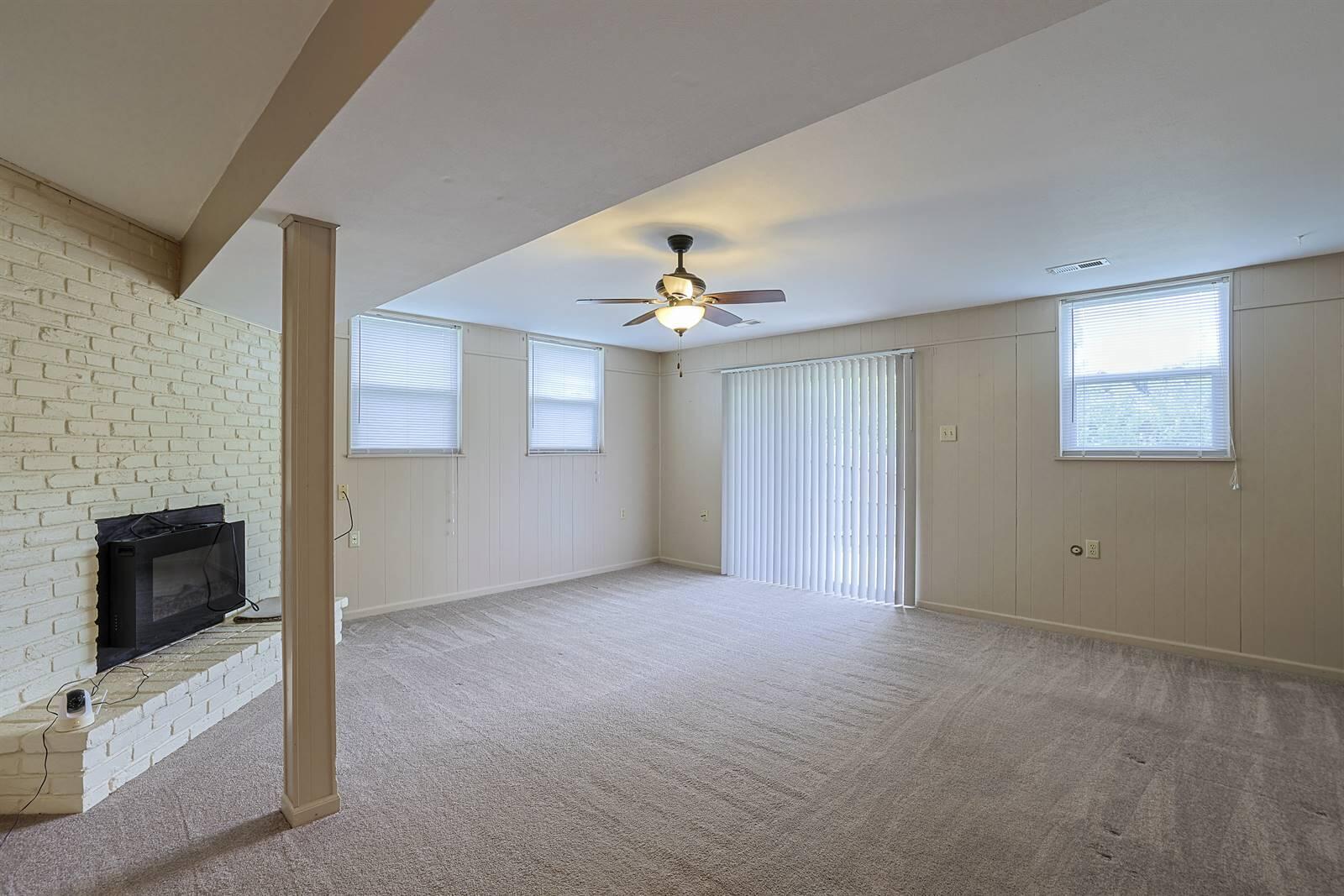 321 Allanhurst Avenue, Vandalia, Ohio 45377
