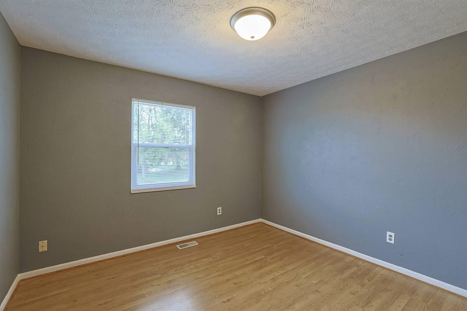 321 Allanhurst Avenue, Vandalia, Ohio 45377