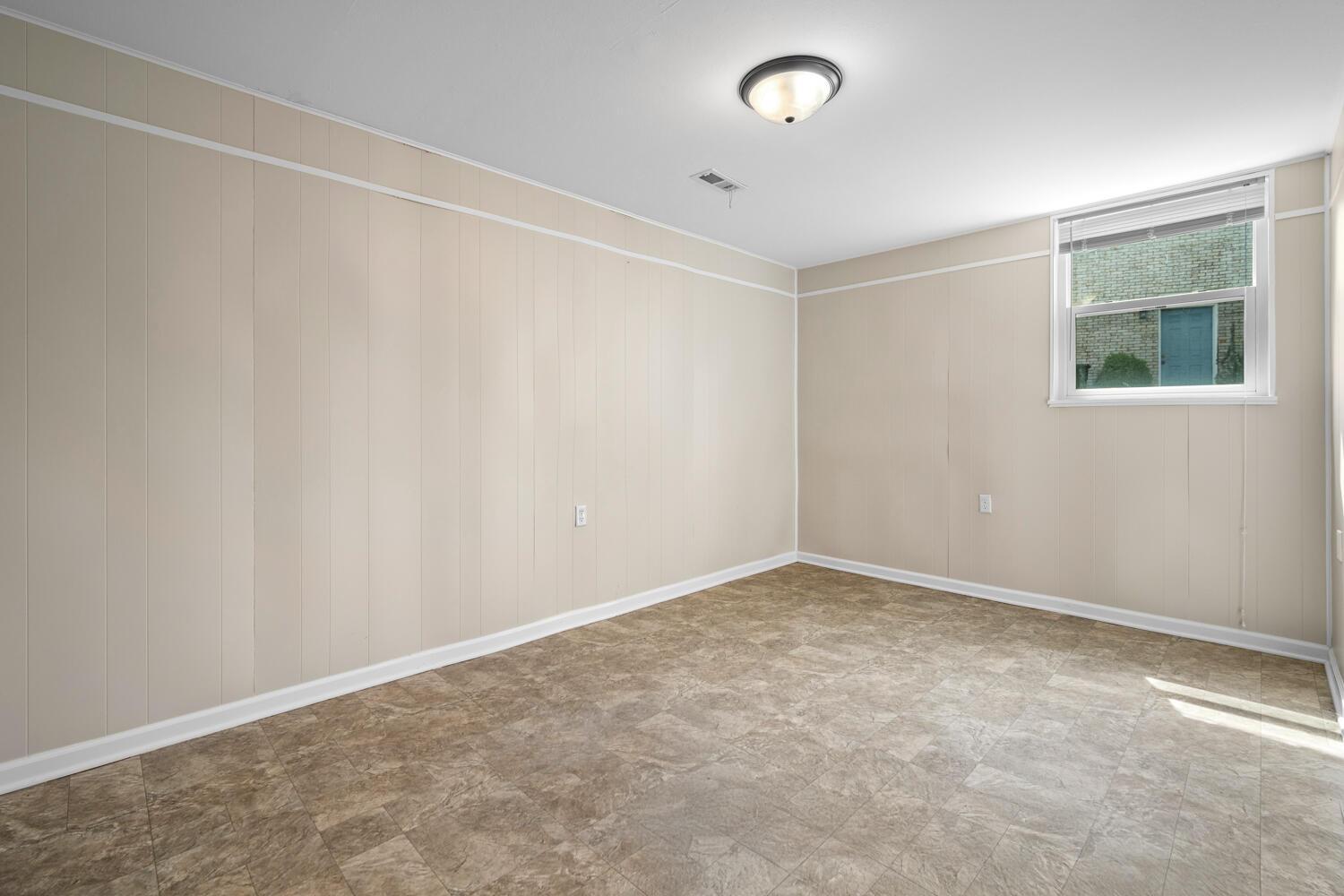 321 Allanhurst Avenue, Vandalia, Ohio 45377
