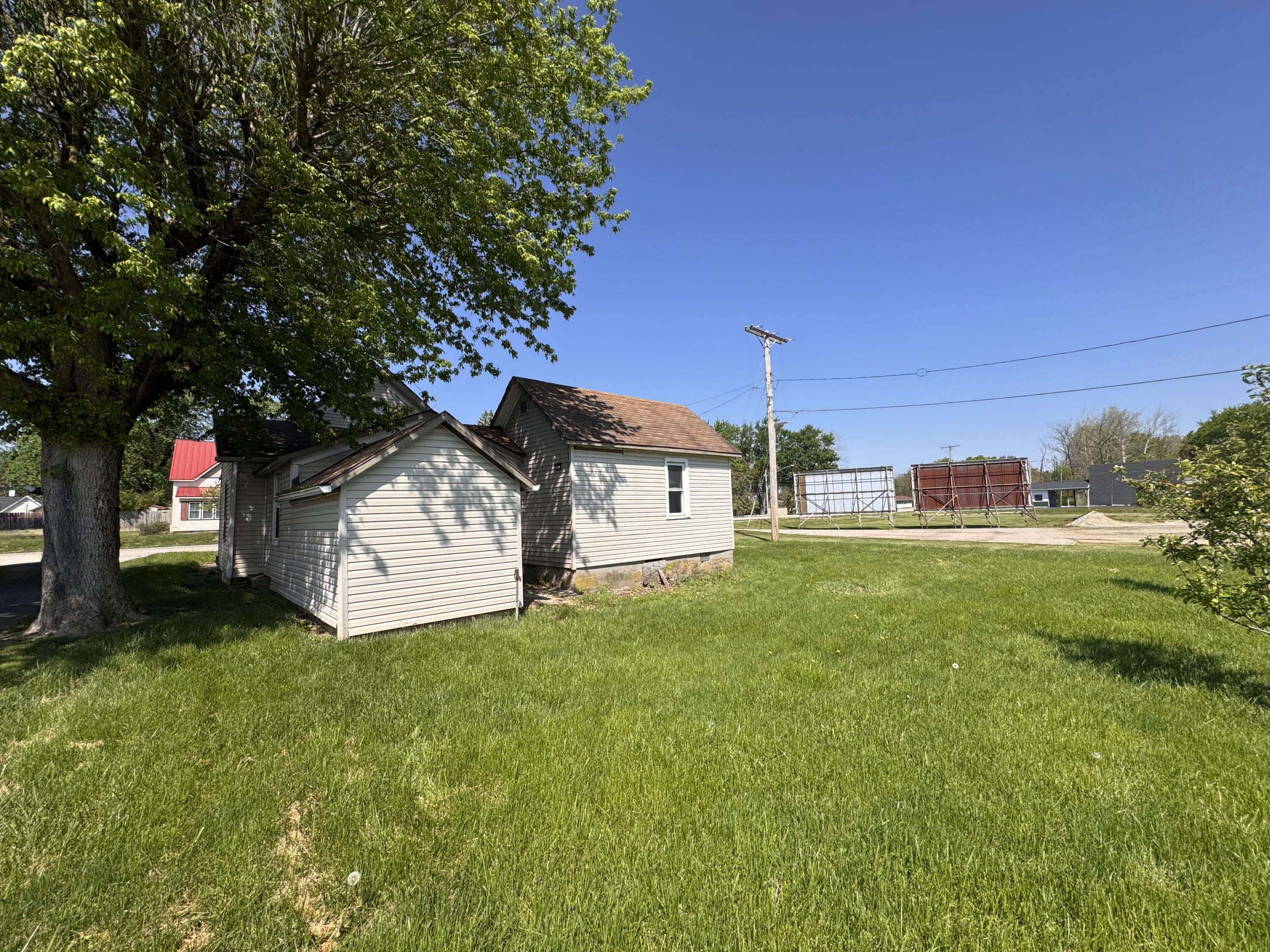 408 Main Street, West Manchester, Ohio 45382