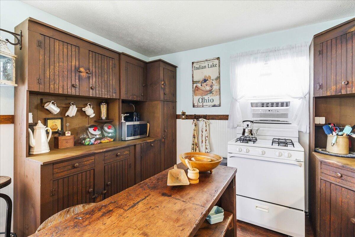 11153 Tecumseh Path, Lakeview, Ohio 43331