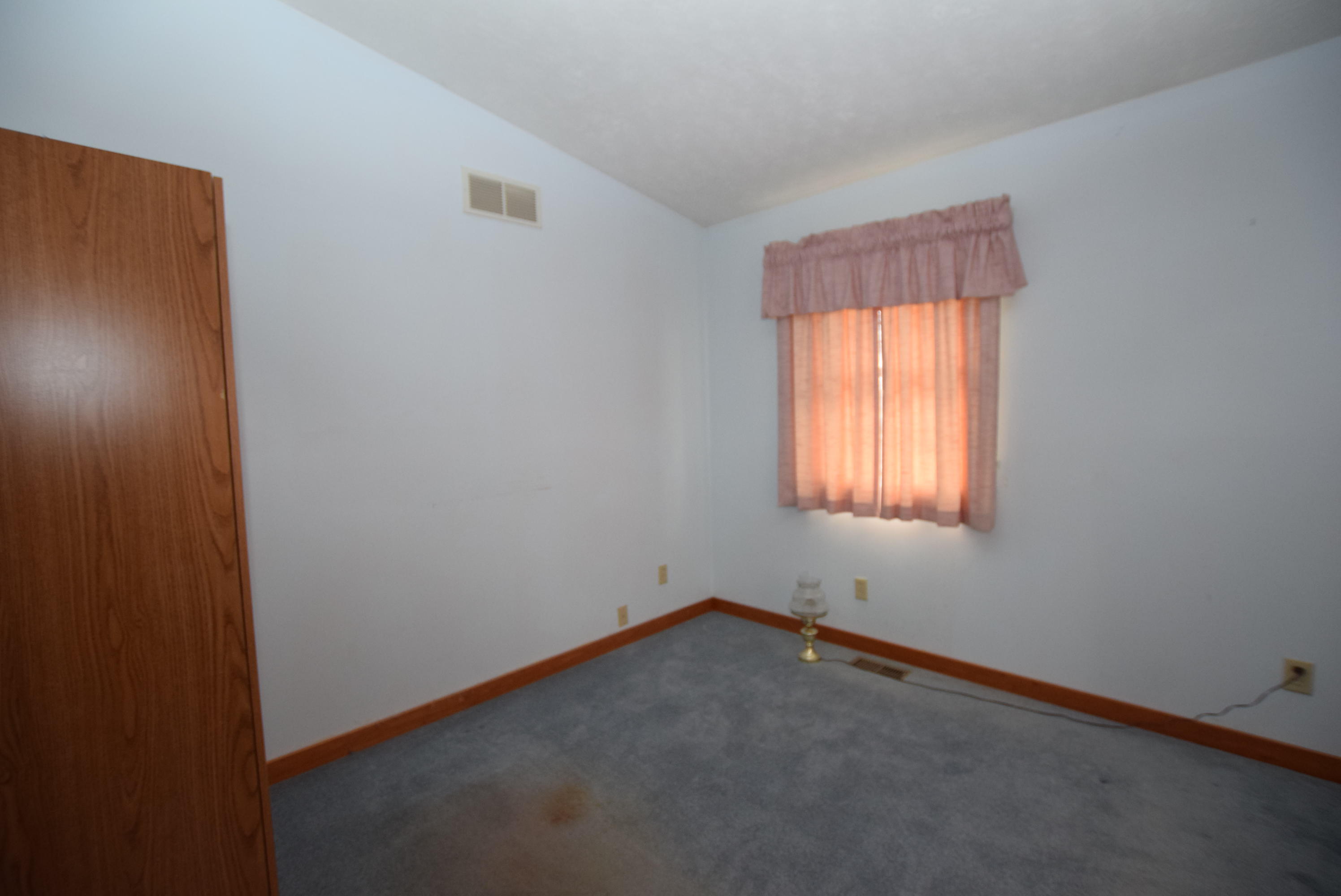 1121 Edinger Road, Urbana, Ohio 43078