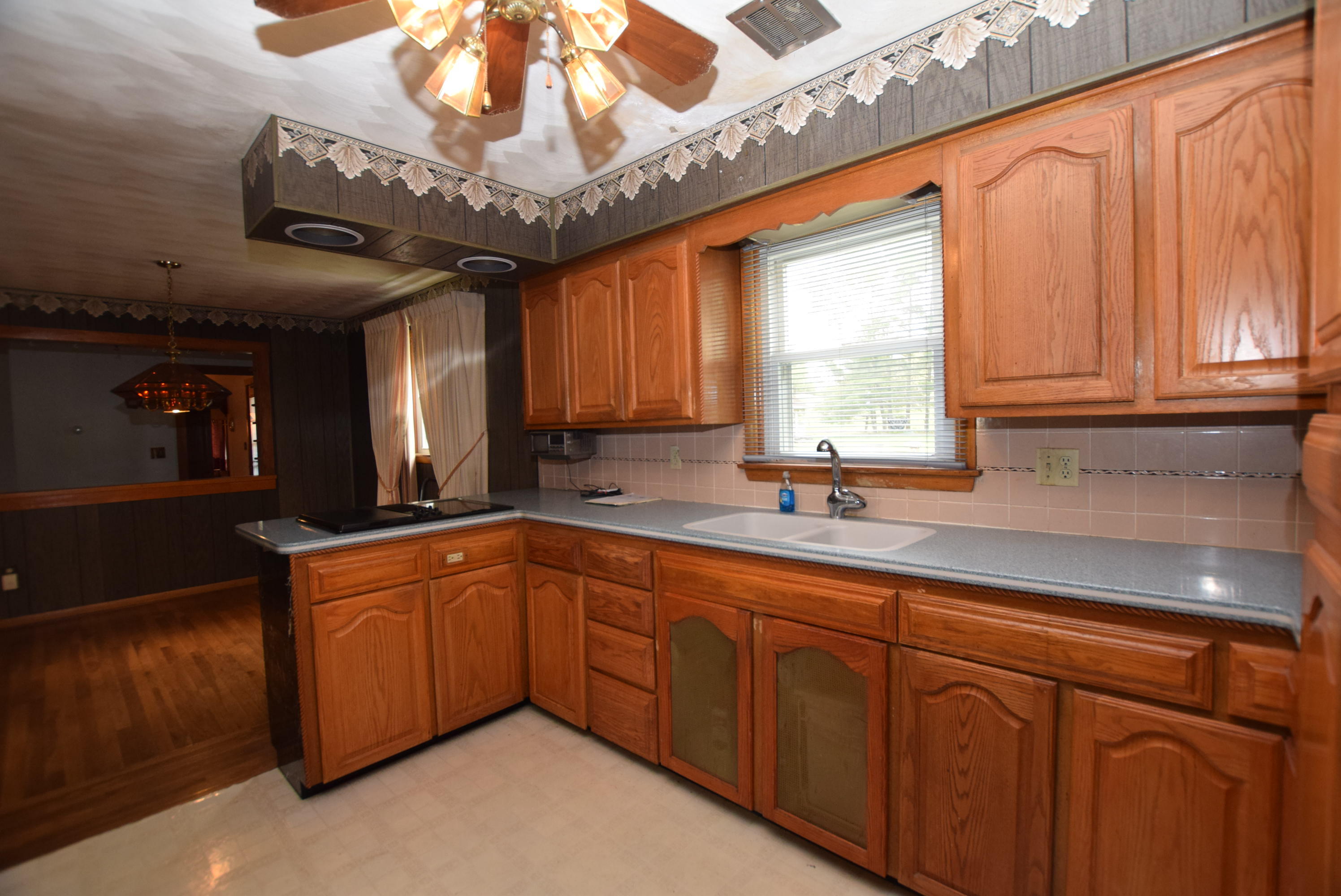 1121 Edinger Road, Urbana, Ohio 43078