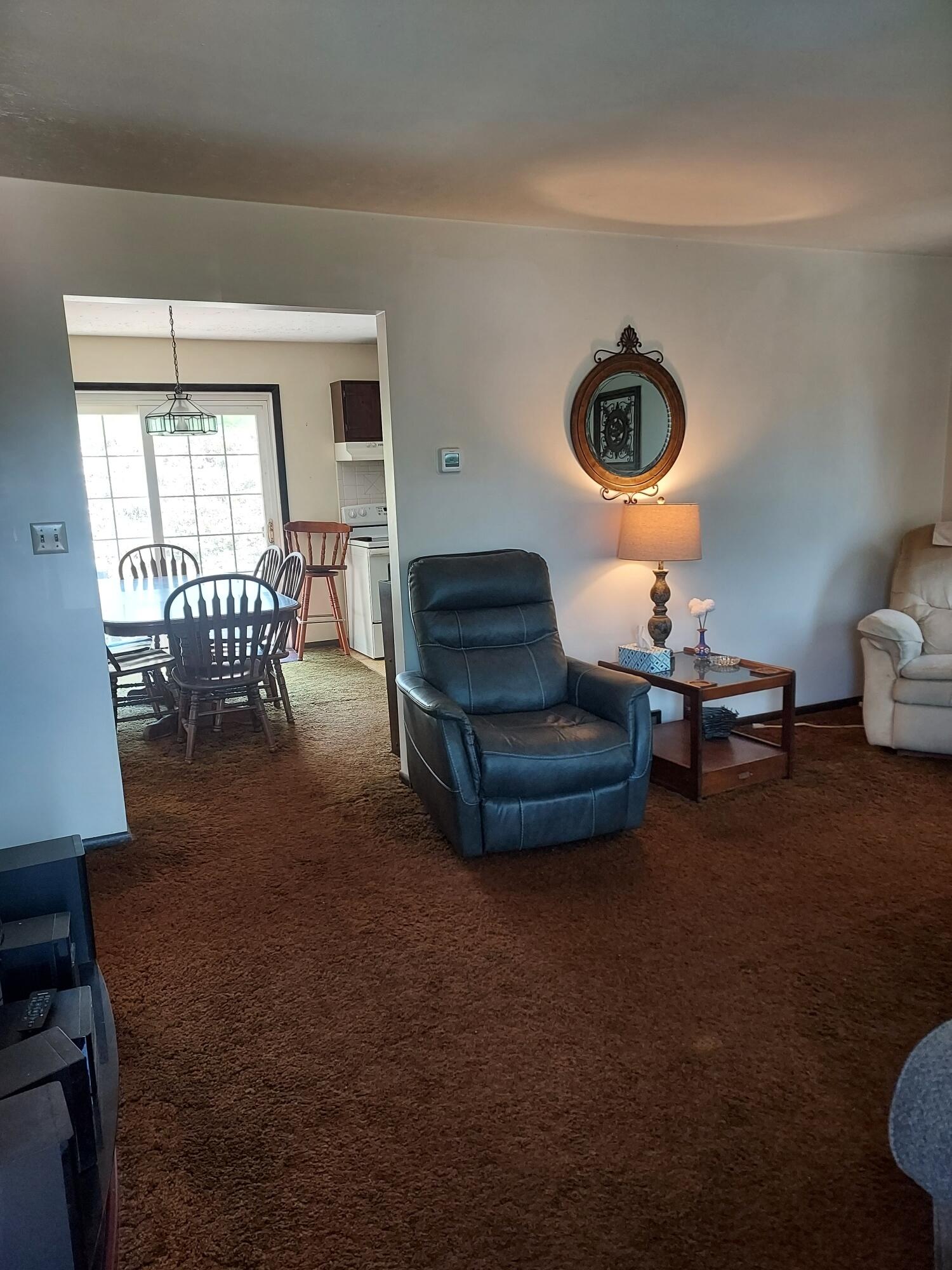 1990 Connect Road, Barberton, Ohio 44203