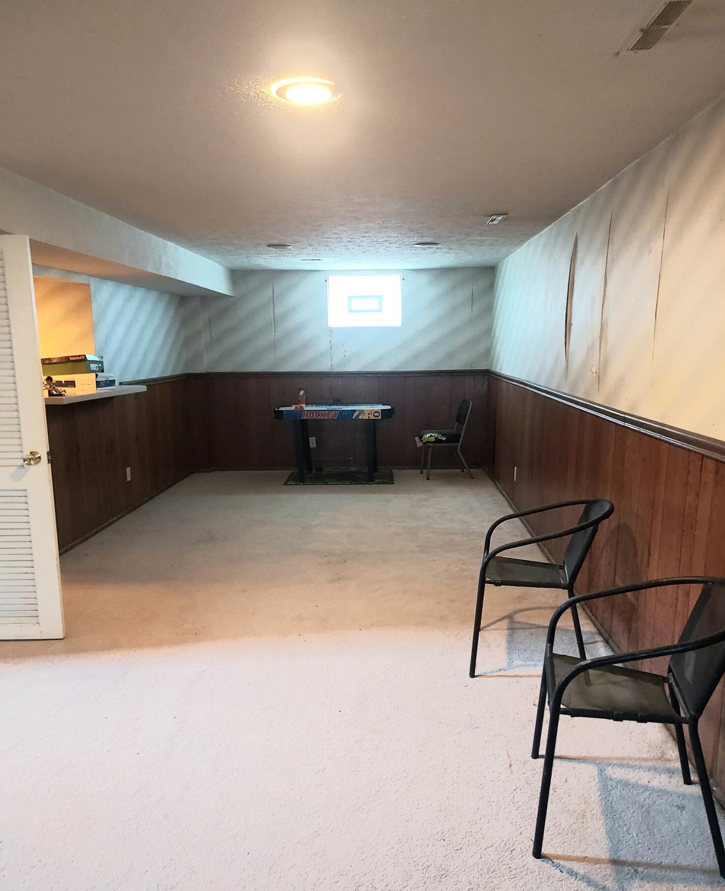 1990 Connect Road, Barberton, Ohio 44203