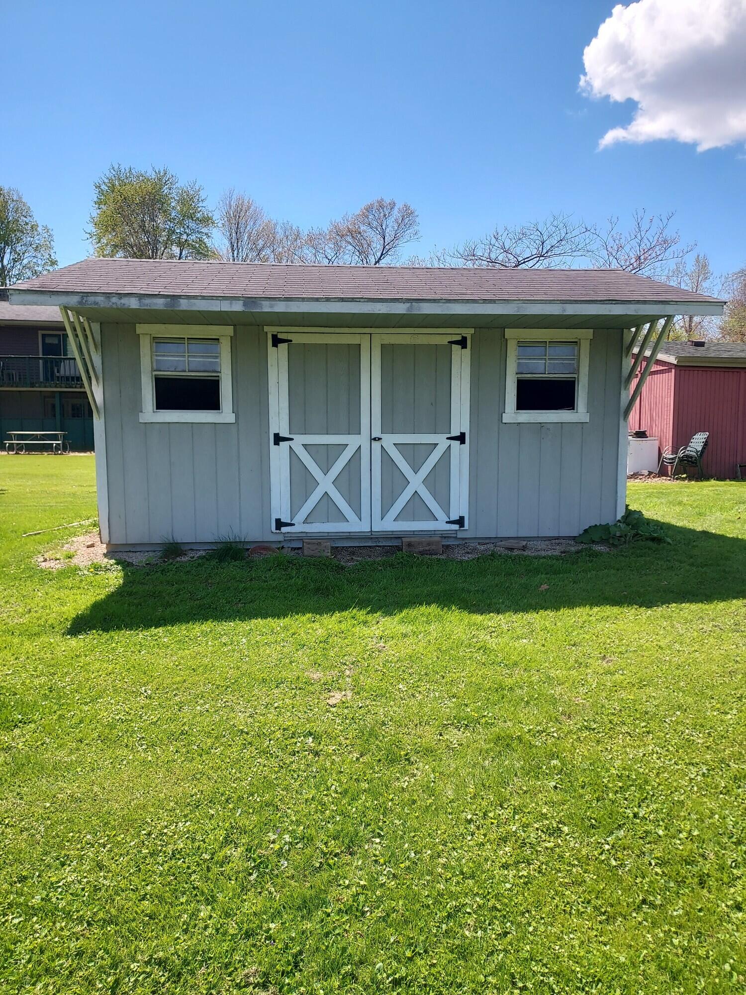 1990 Connect Road, Barberton, Ohio 44203