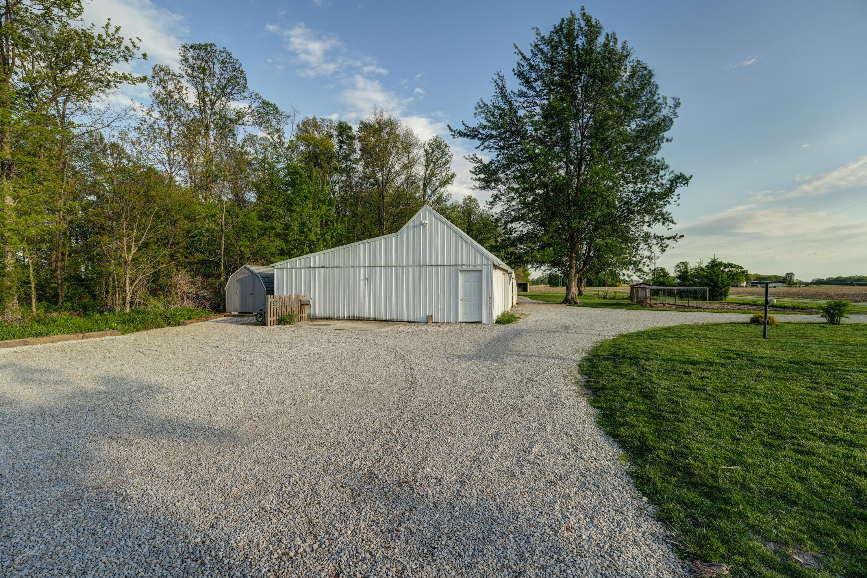 7603 Martin Road, Bradford, Ohio 45308