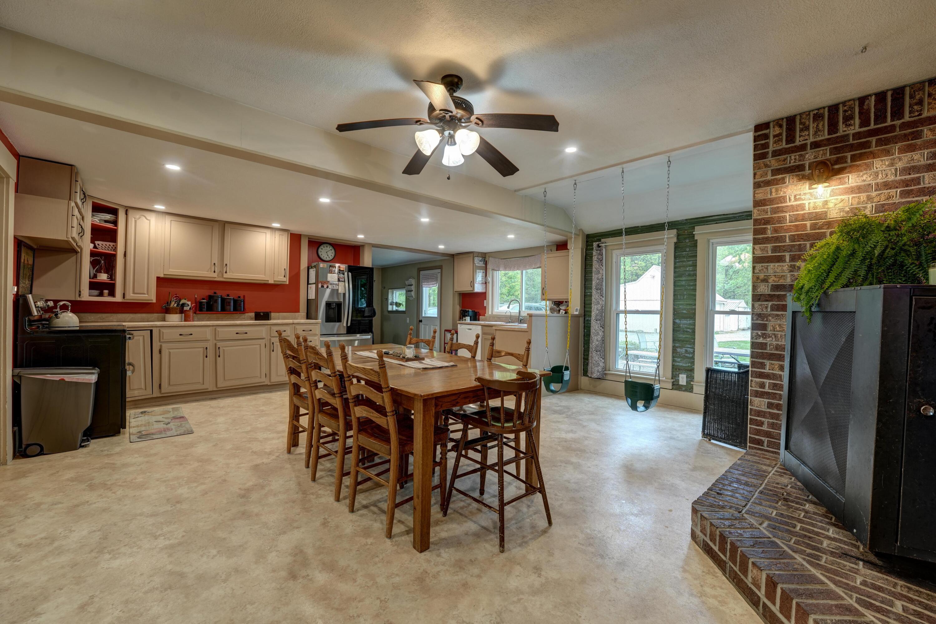 7603 Martin Road, Bradford, Ohio 45308