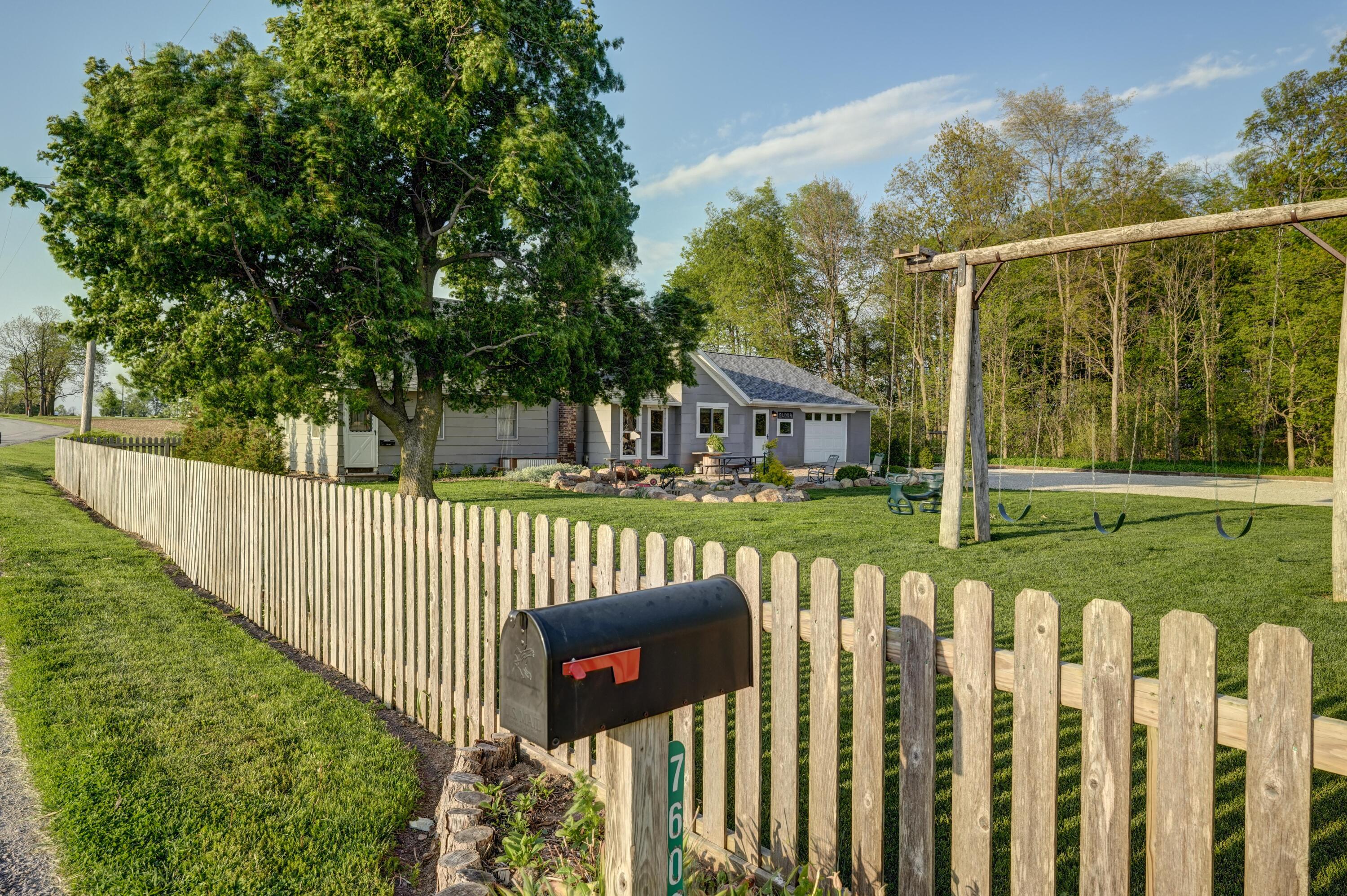 7603 Martin Road, Bradford, Ohio 45308