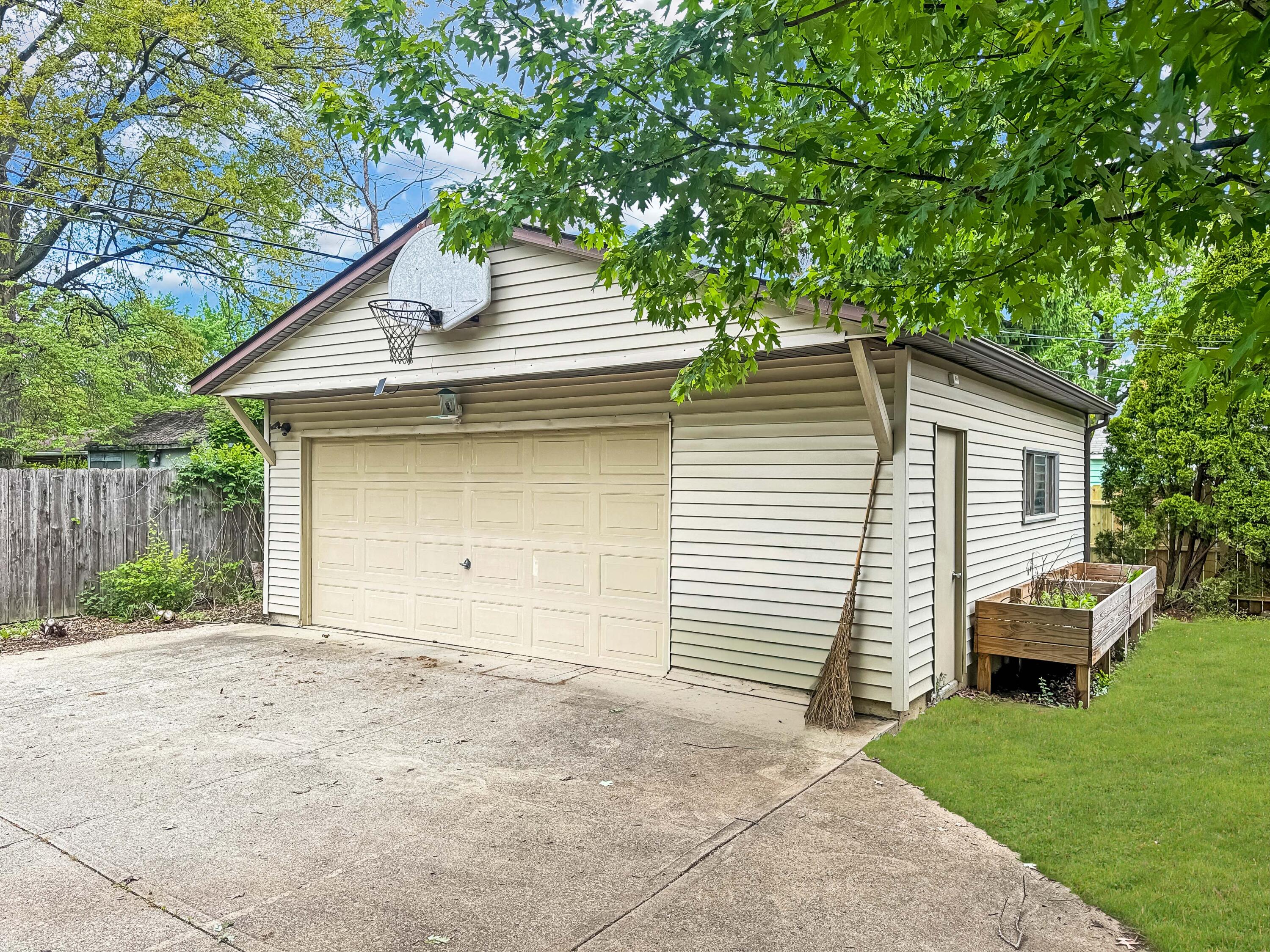 351 Deerfield Road, Columbus, Ohio 43228